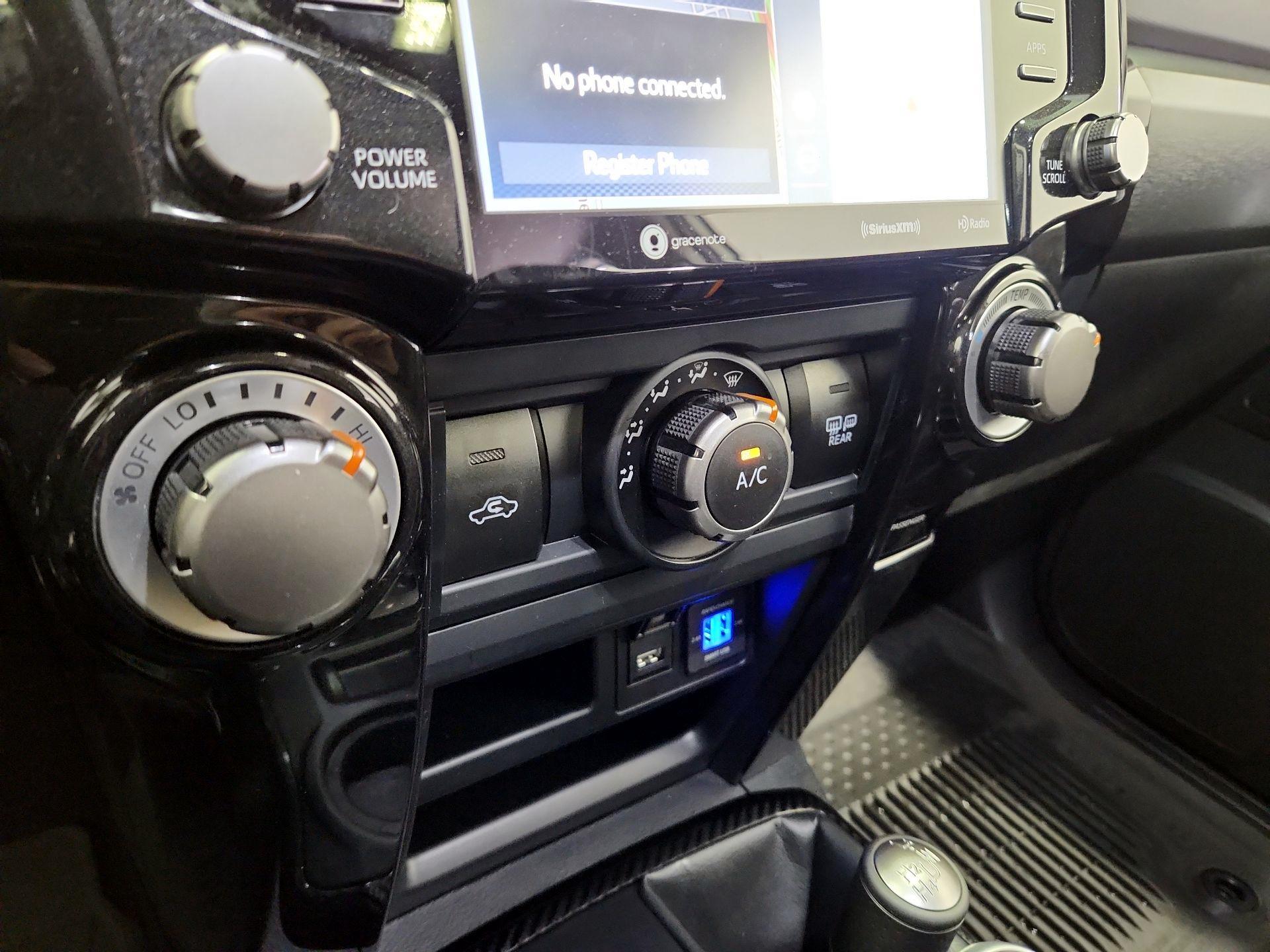 Thumbnail: 2024 Toyota 4Runner - 17