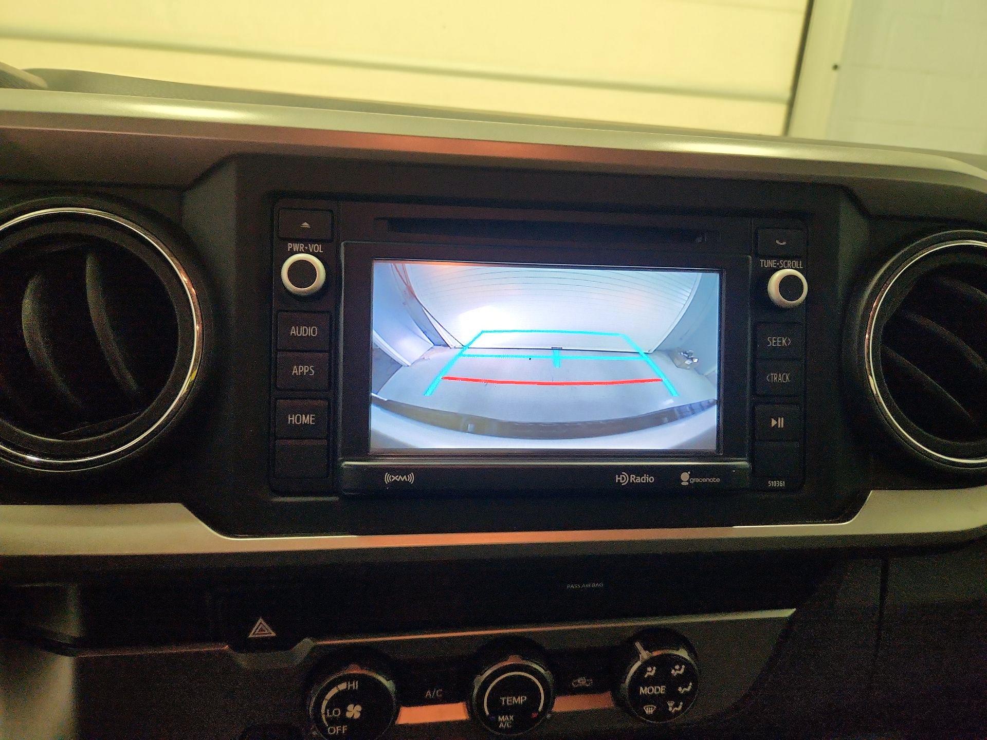 Thumbnail: 2019 Toyota Tacoma - 14