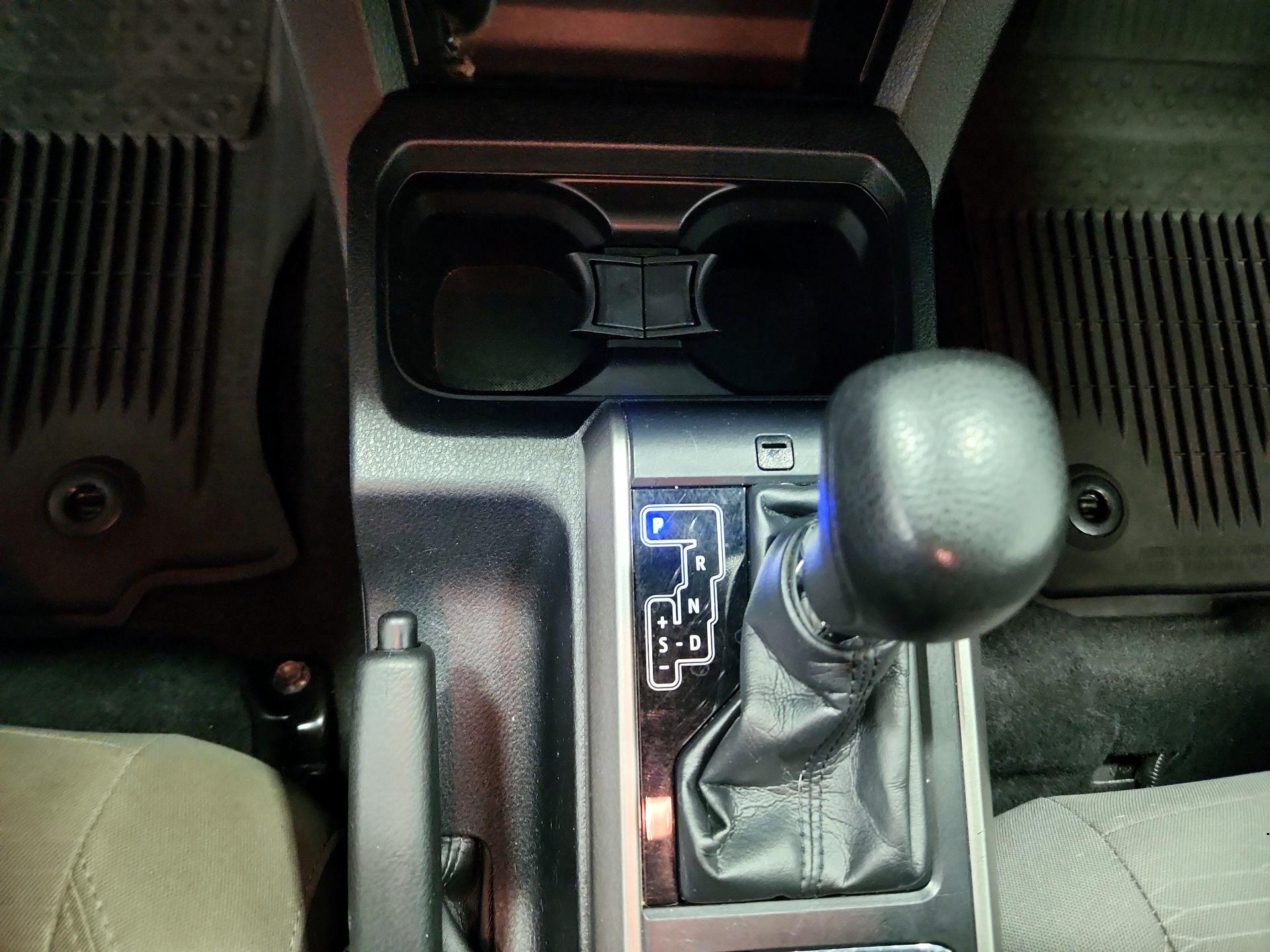 Thumbnail: 2019 Toyota Tacoma - 17