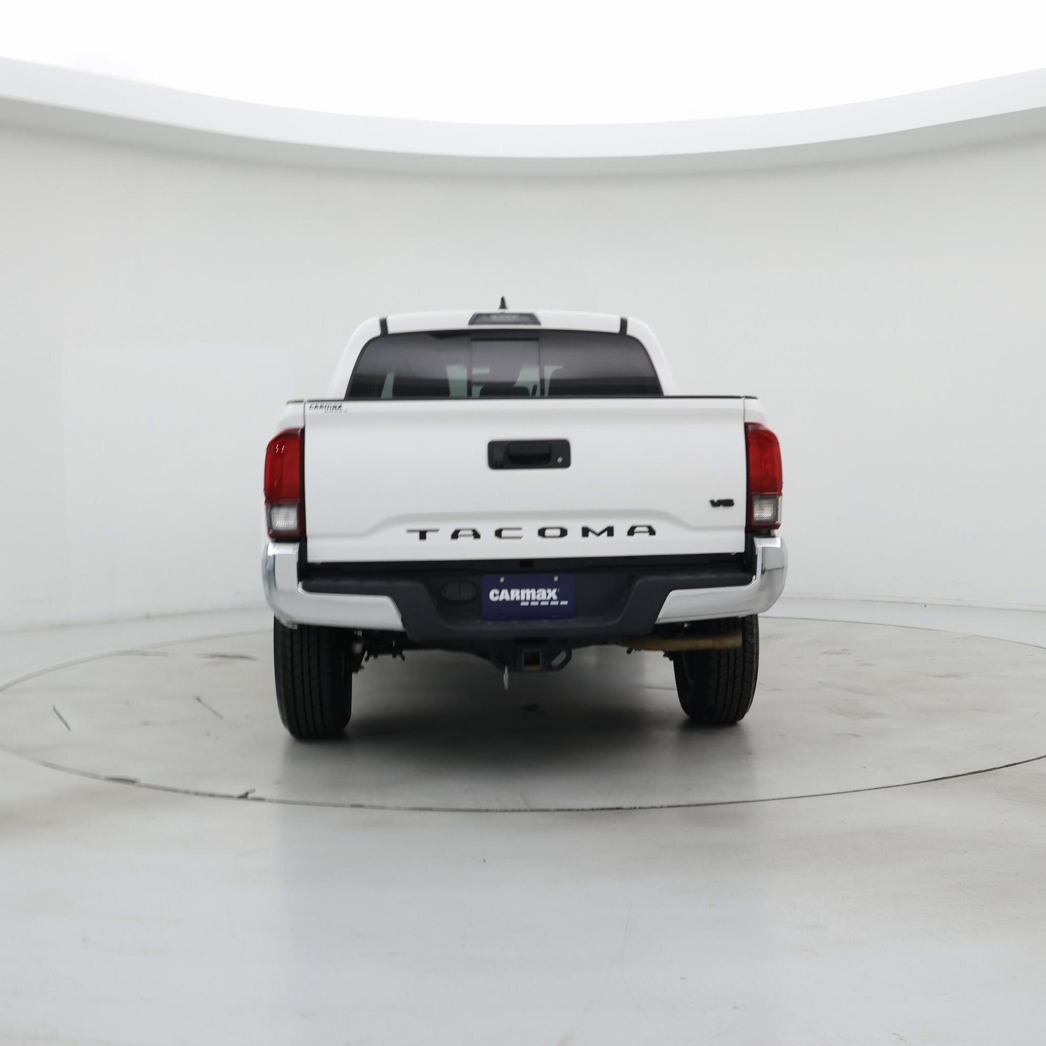 Thumbnail: 2019 Toyota Tacoma - 6