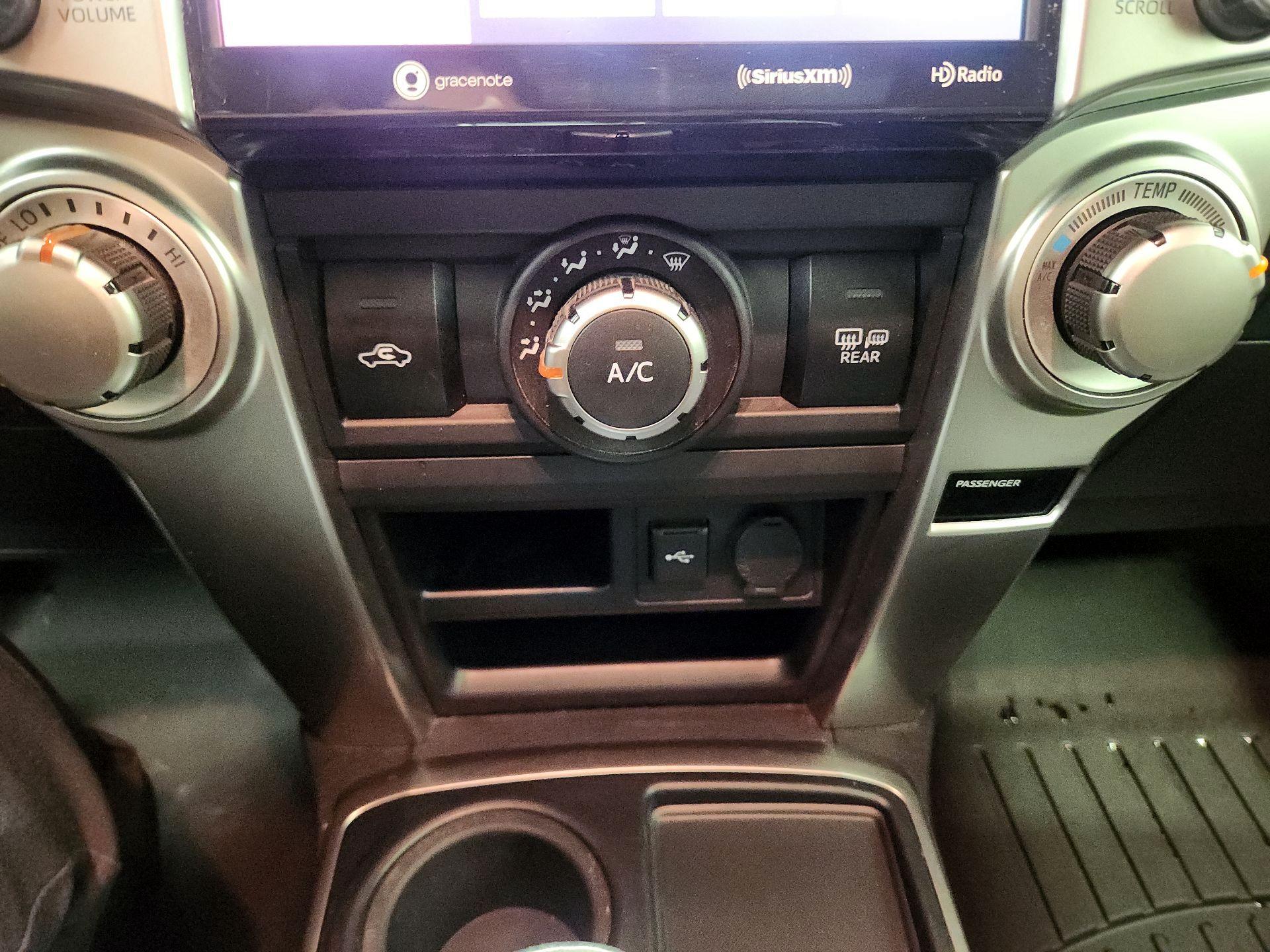 Thumbnail: 2021 Toyota 4Runner - 17