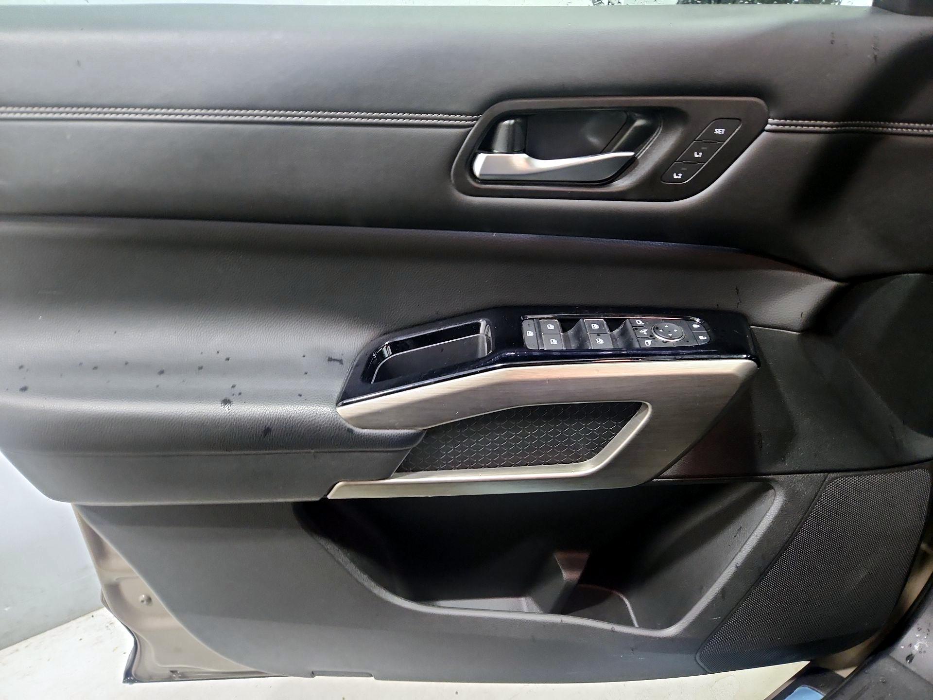 Thumbnail: 2023 Nissan Pathfinder - 12