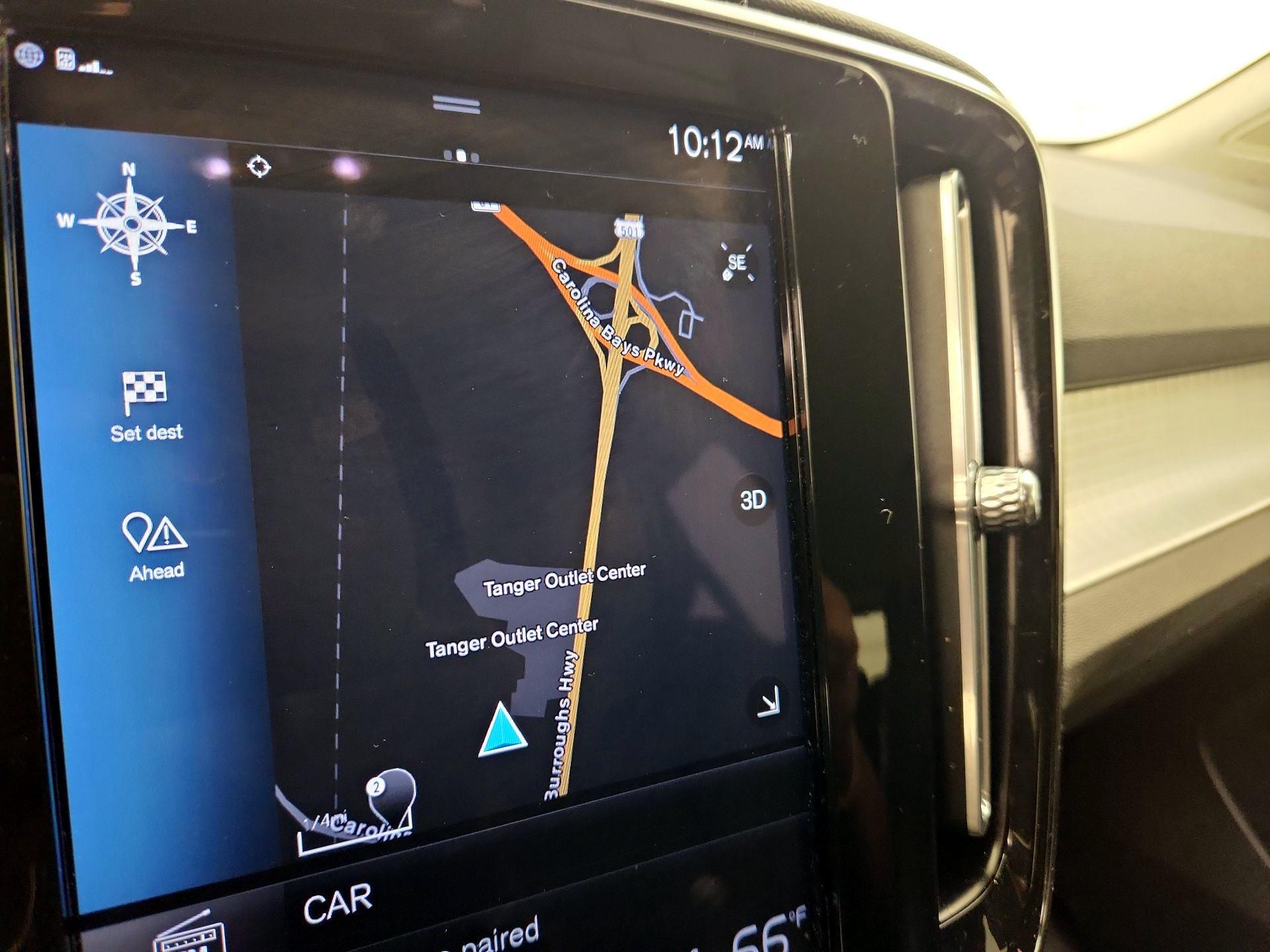 Thumbnail: 2021 Volvo XC40 - 14