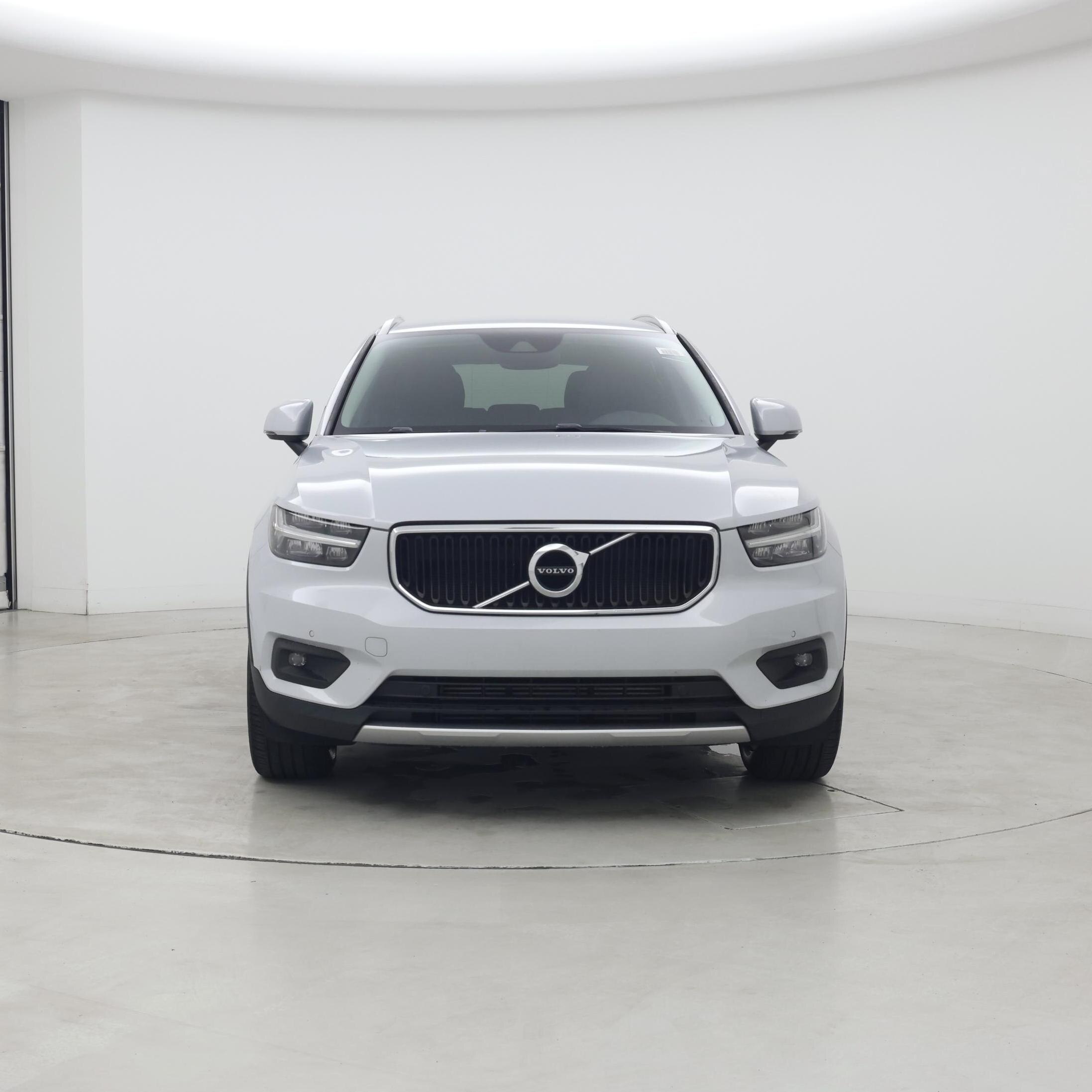 Thumbnail: 2021 Volvo XC40 - 5