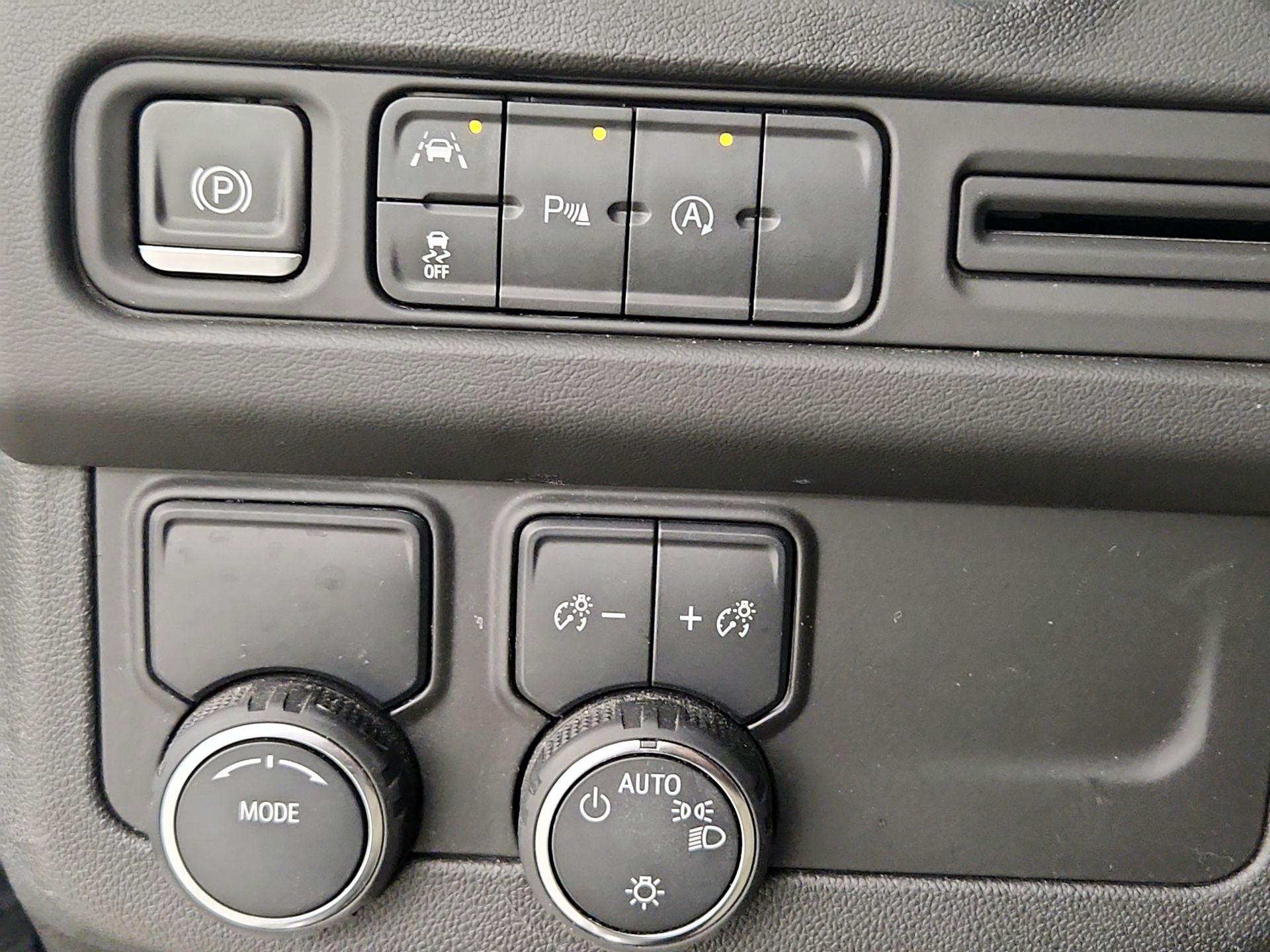 Thumbnail: 2023 Chevrolet Suburban - 13