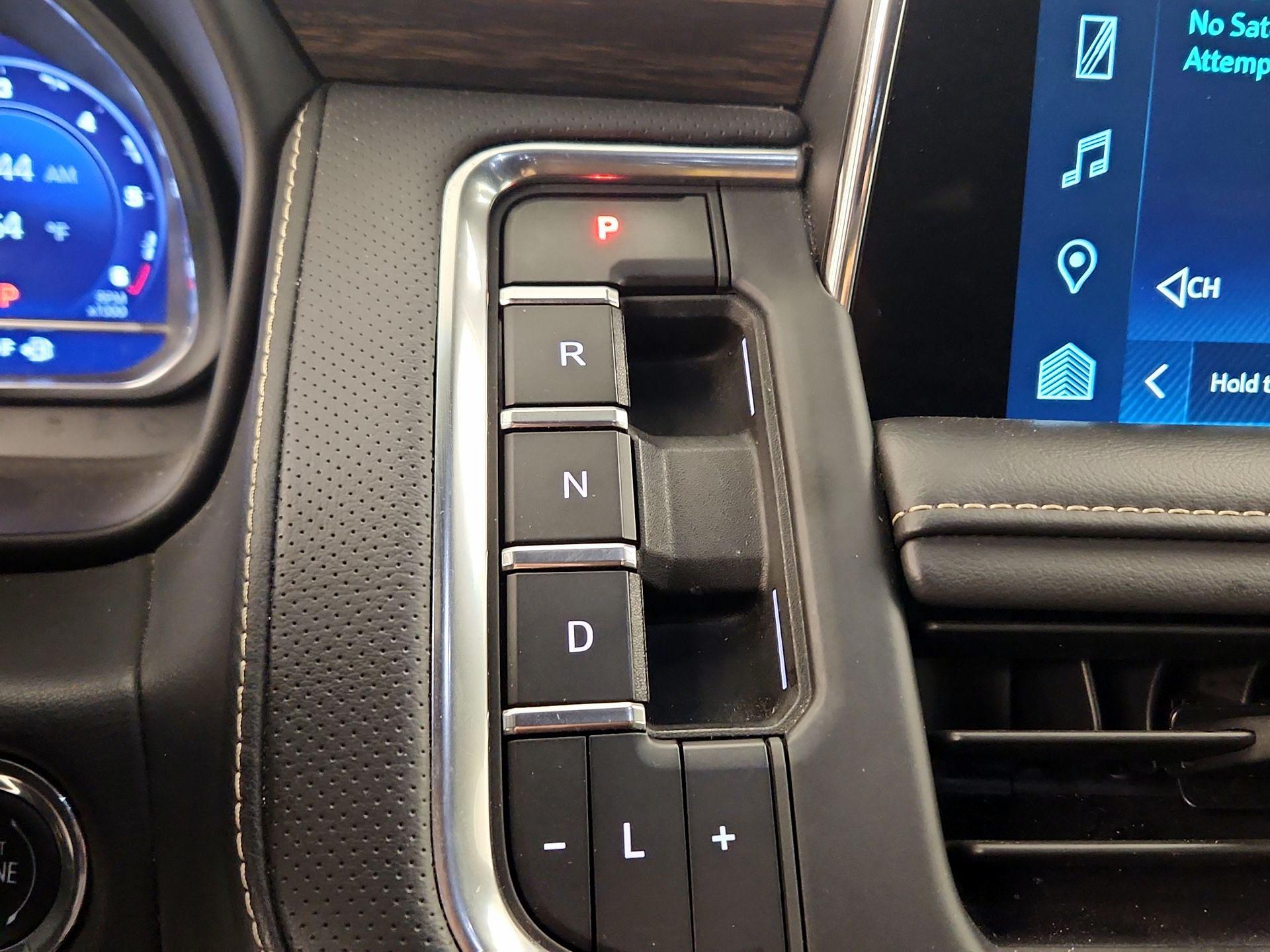 Thumbnail: 2023 Chevrolet Suburban - 17