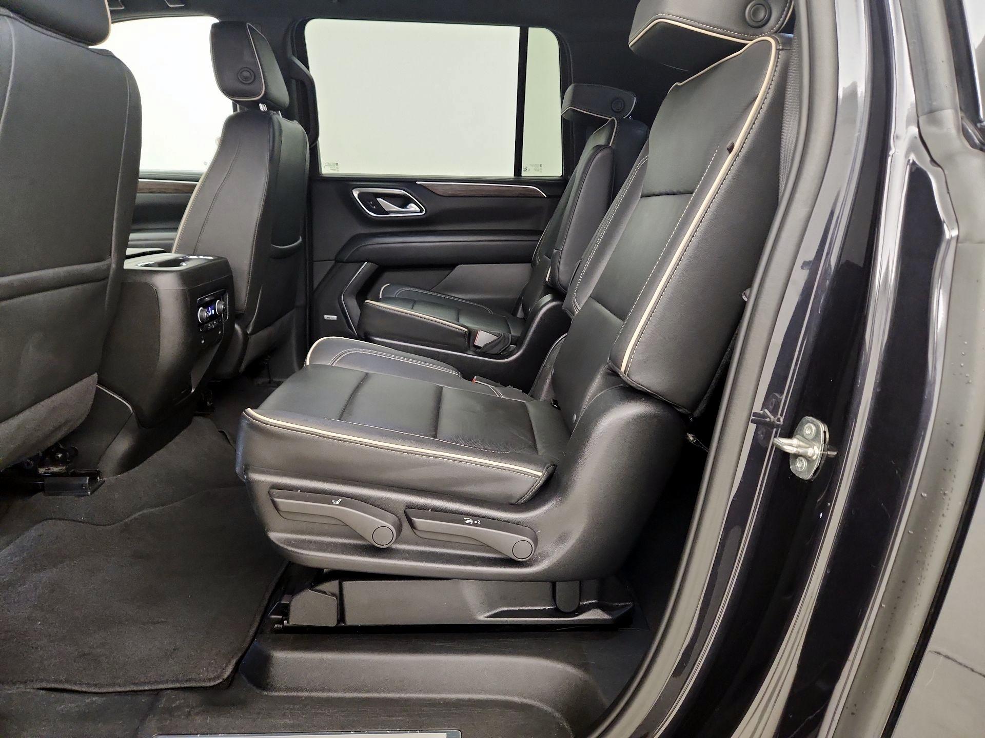 Thumbnail: 2023 Chevrolet Suburban - 19