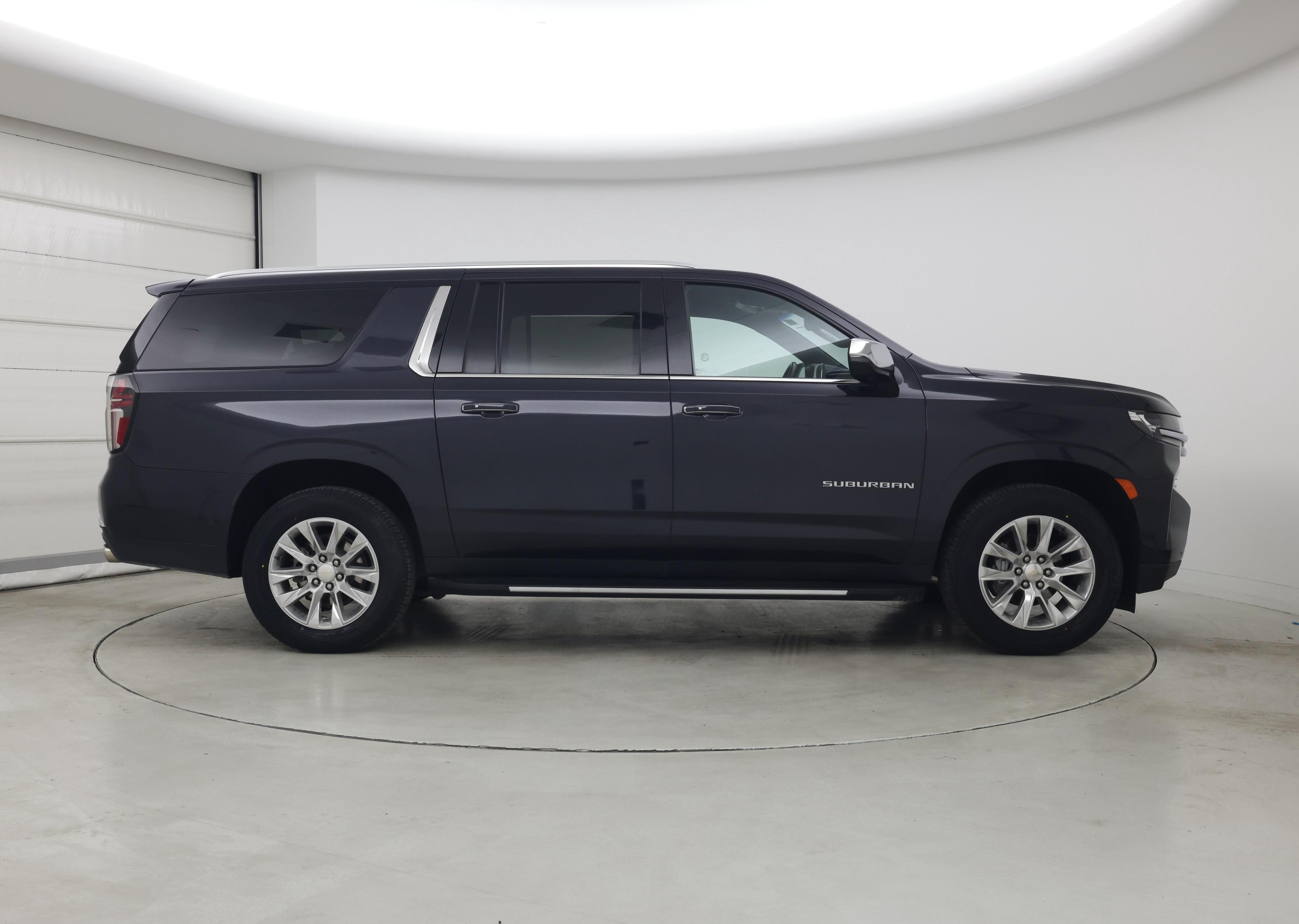 Thumbnail: 2023 Chevrolet Suburban - 7