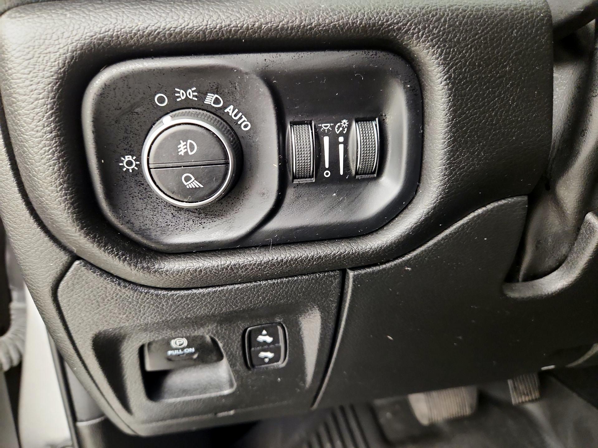 Thumbnail: 2024 RAM 1500 - 13