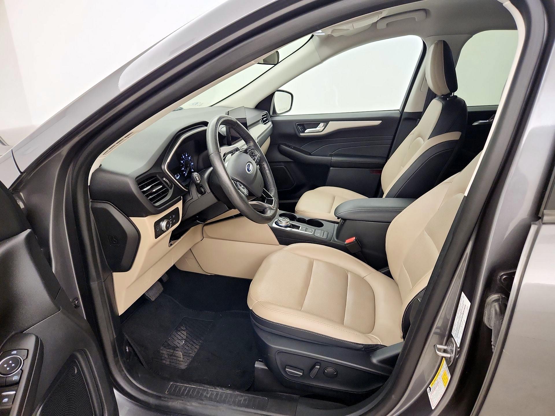 Thumbnail: 2021 Ford Escape - 11