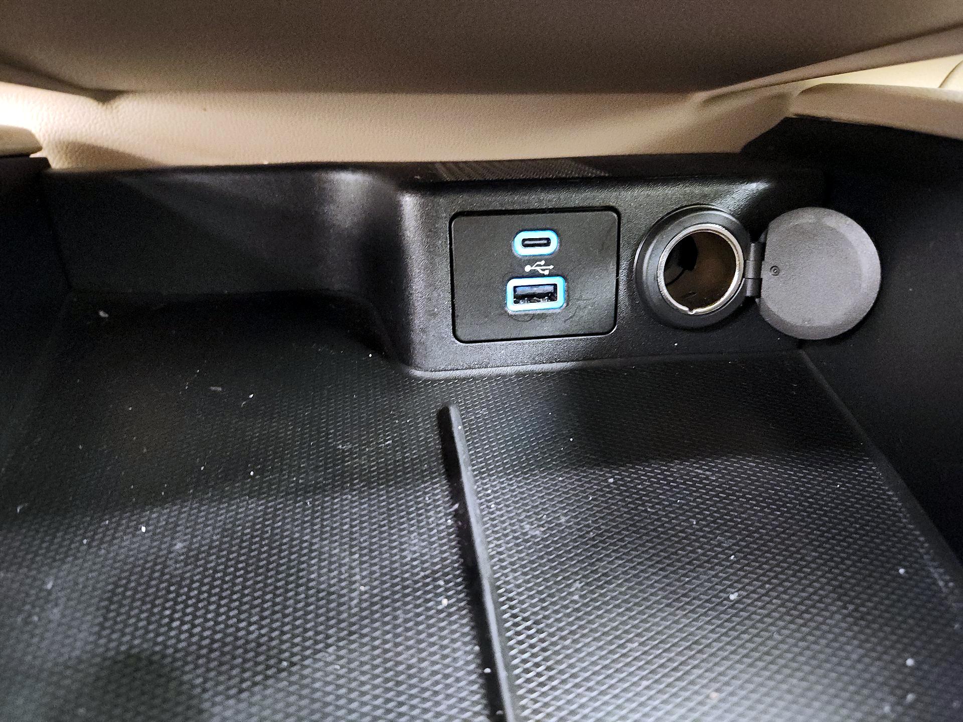 Thumbnail: 2021 Ford Escape - 18