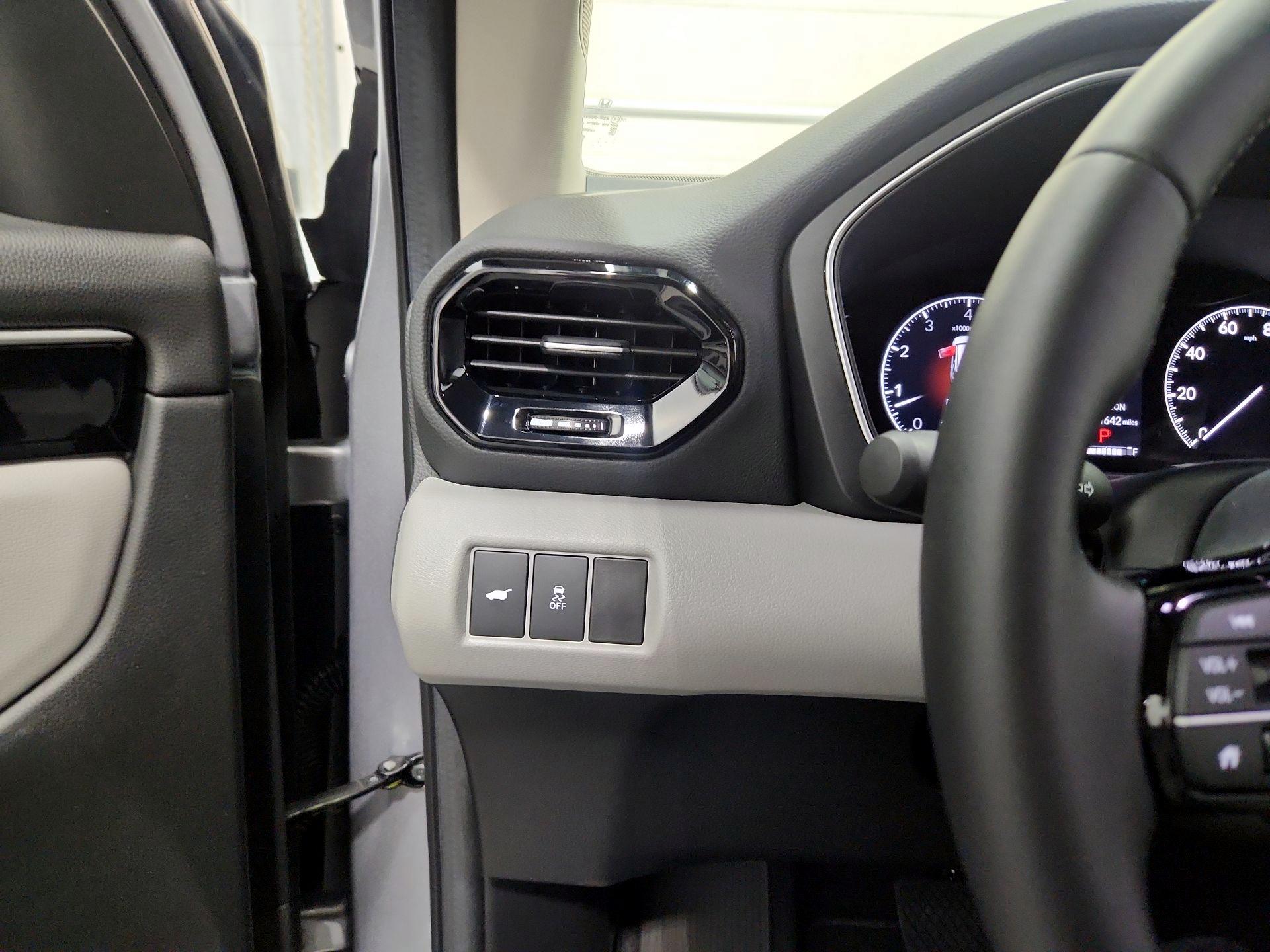 Thumbnail: 2025 Honda Pilot - 13