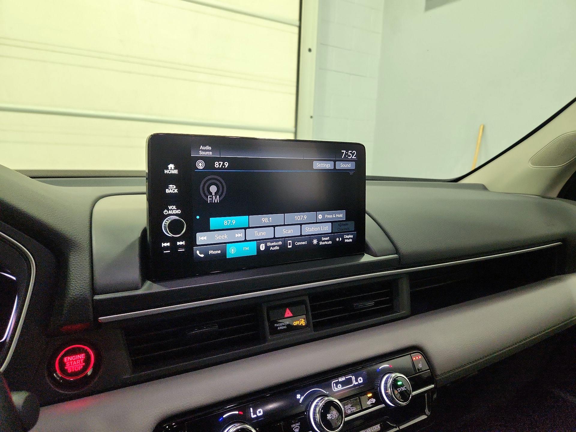 Thumbnail: 2025 Honda Pilot - 15