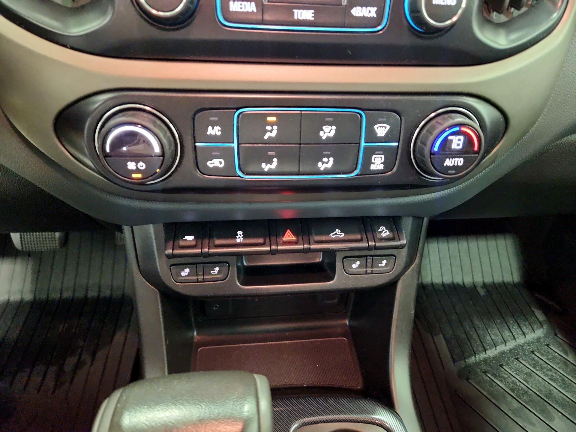 Thumbnail: 2016 Chevrolet Colorado - 16