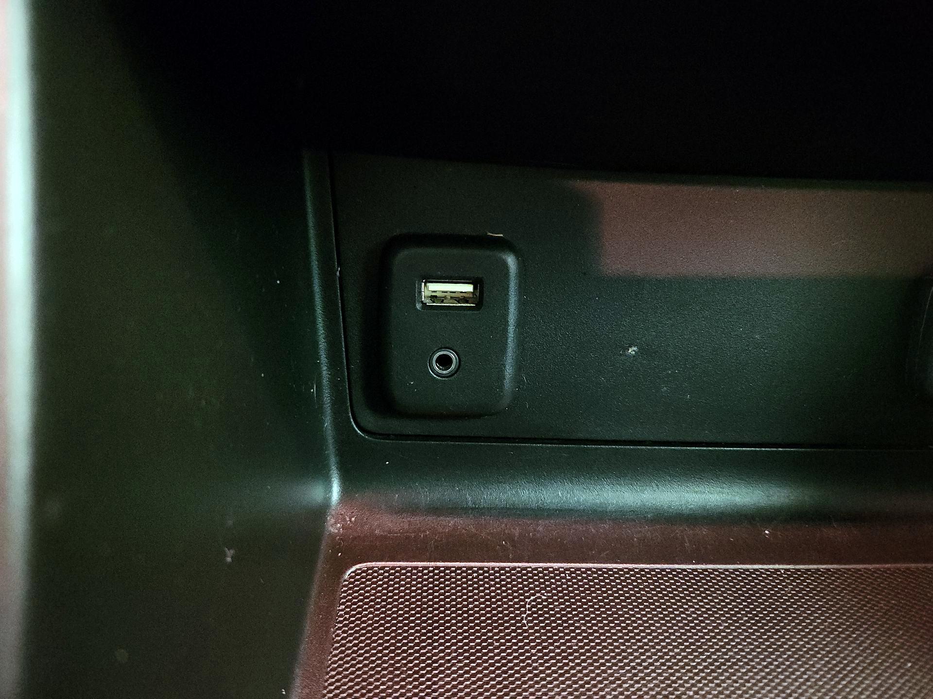 Thumbnail: 2016 Chevrolet Colorado - 18