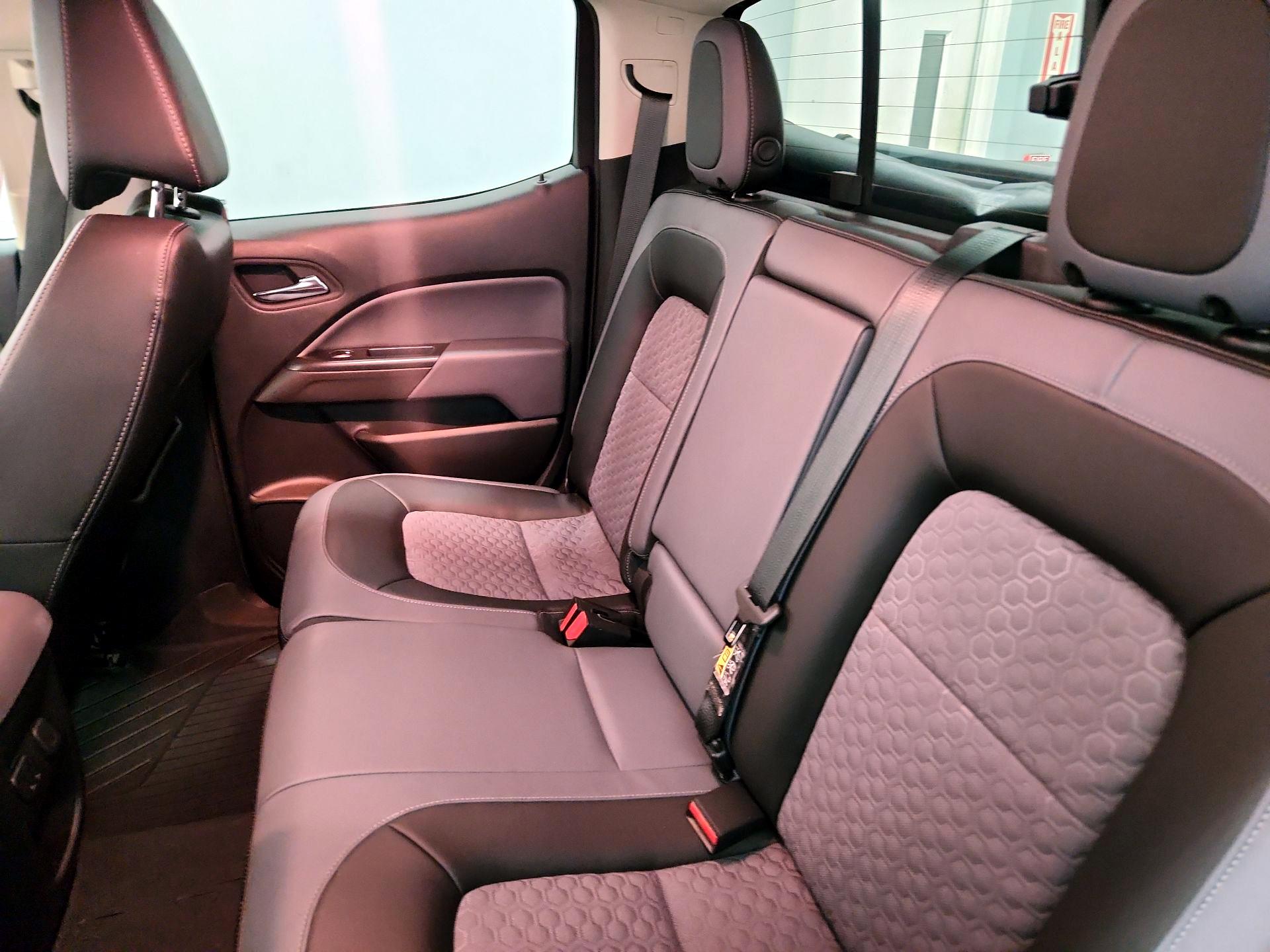 Thumbnail: 2016 Chevrolet Colorado - 19