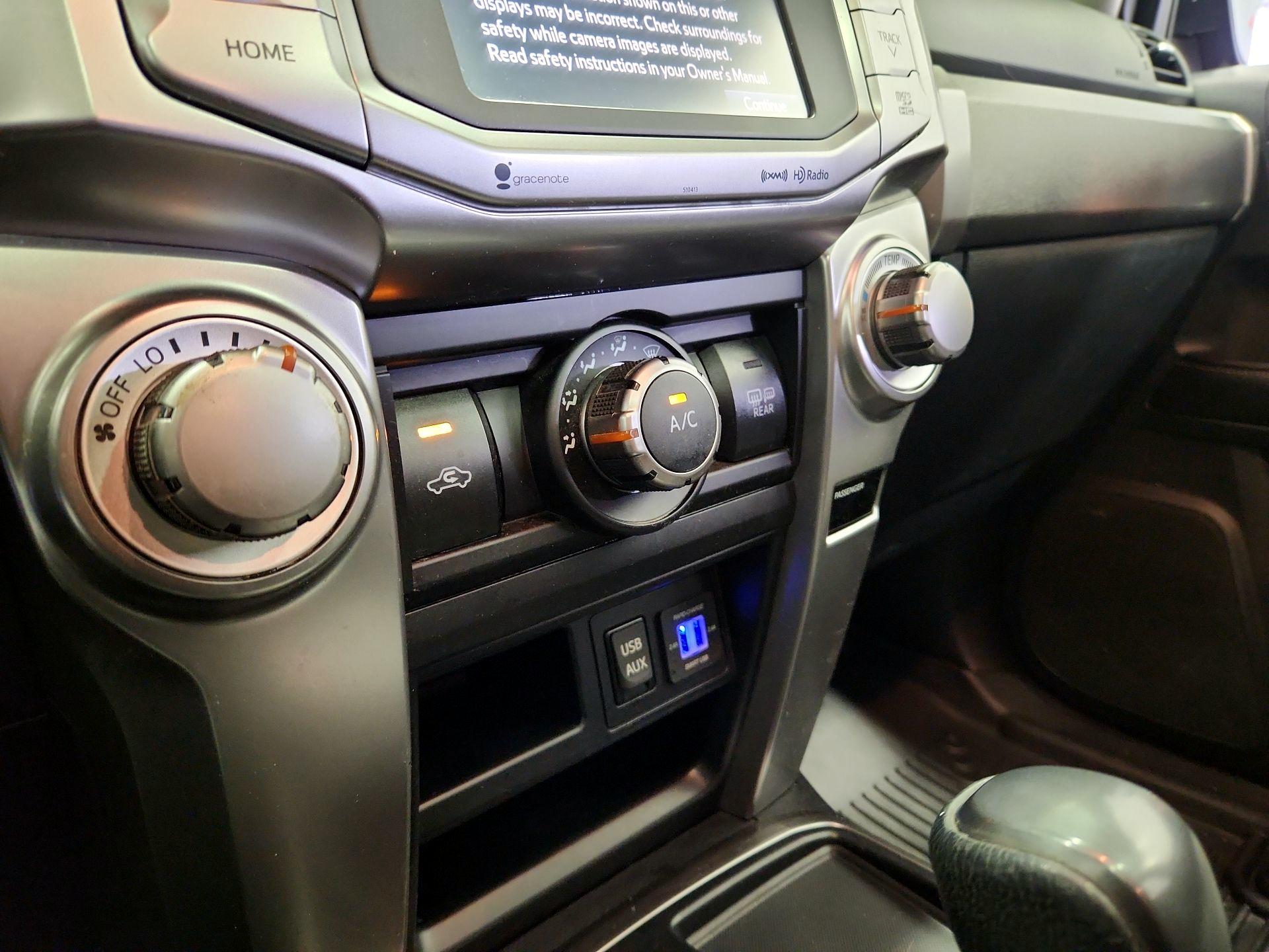 Thumbnail: 2019 Toyota 4Runner - 17