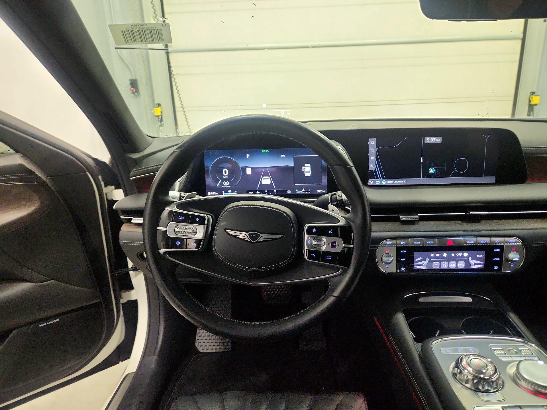 Thumbnail: 2023 Genesis G90 - 10