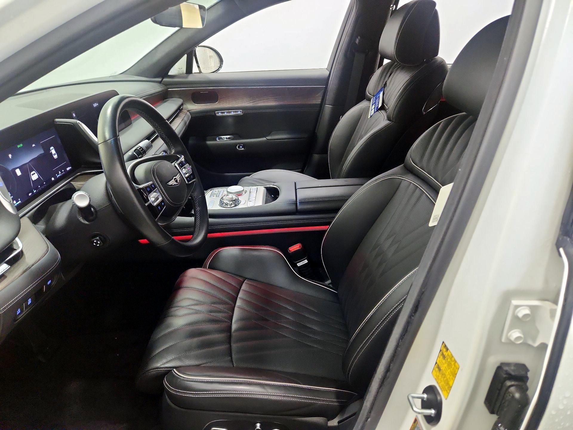 Thumbnail: 2023 Genesis G90 - 11