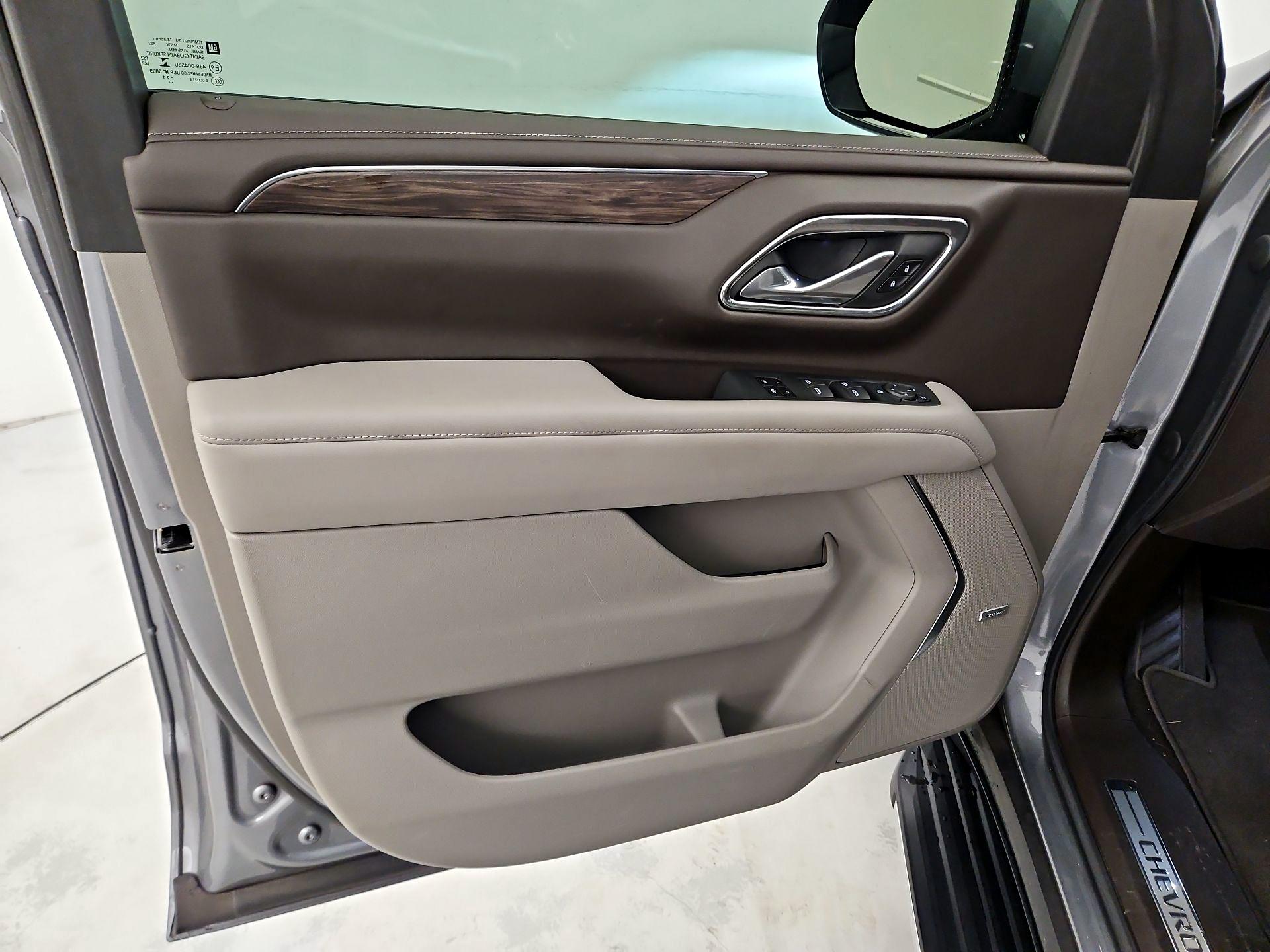 Thumbnail: 2021 Chevrolet Tahoe - 12