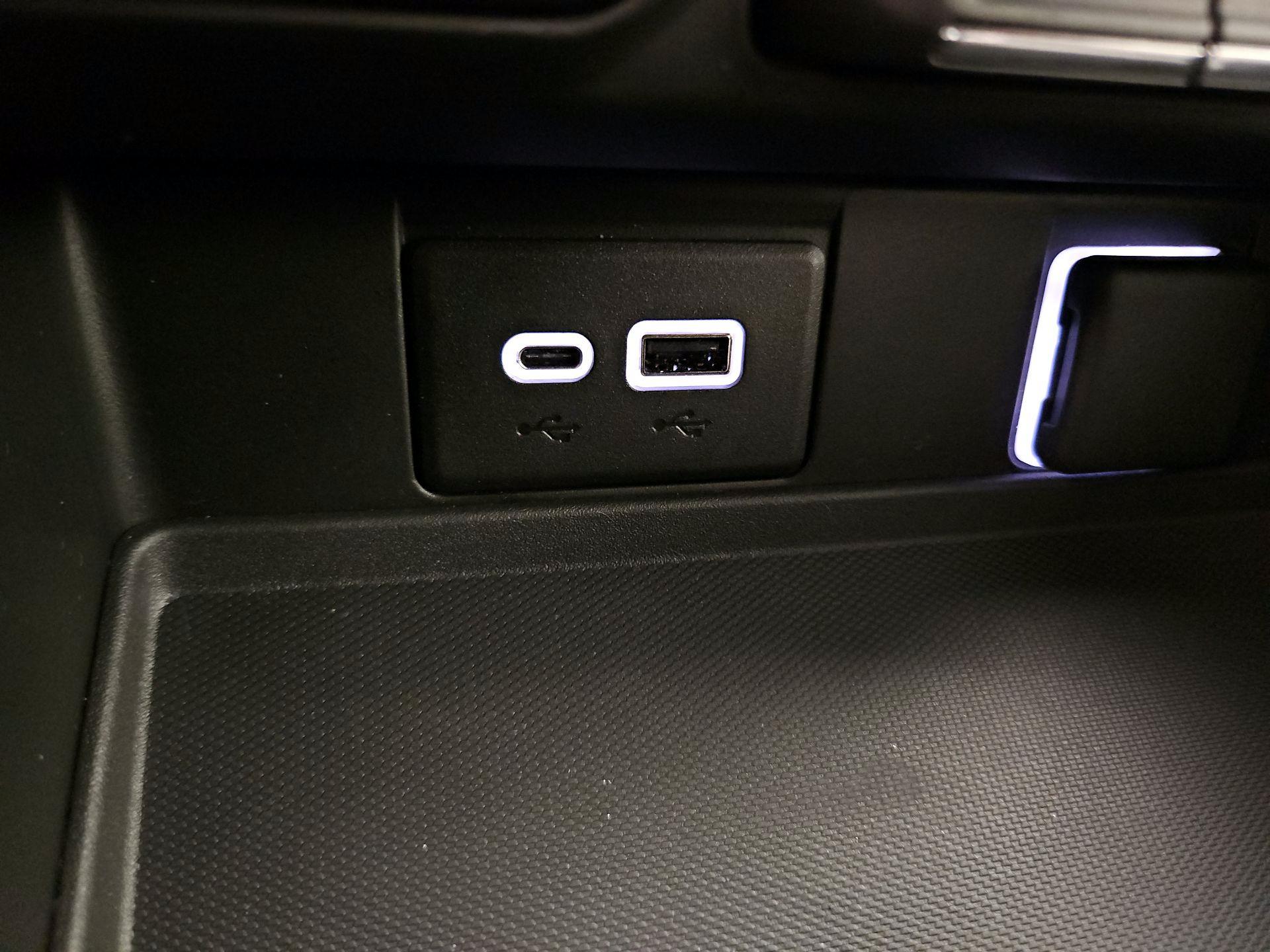 Thumbnail: 2021 Chevrolet Tahoe - 18