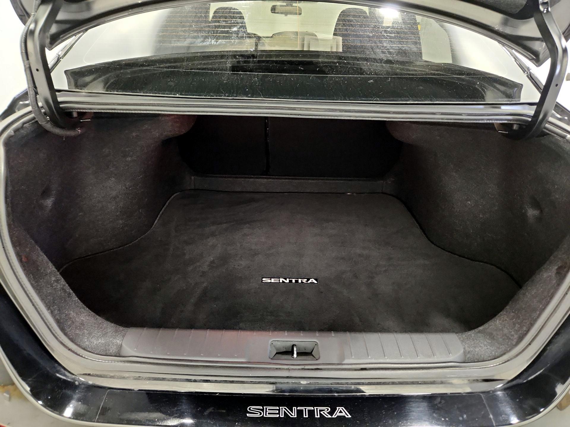 Thumbnail: 2021 Nissan Sentra - 20