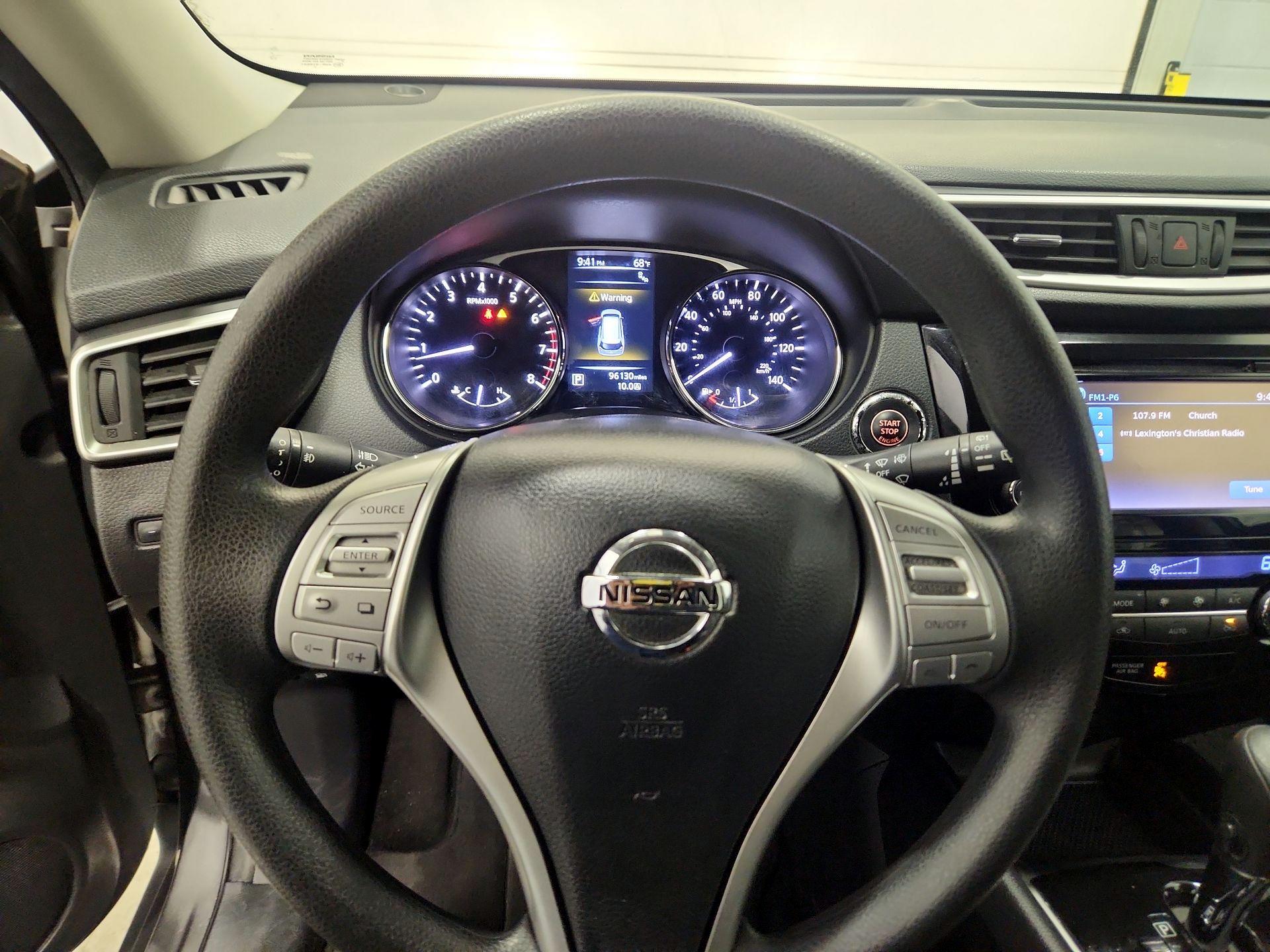 Thumbnail: 2016 Nissan Rogue - 10