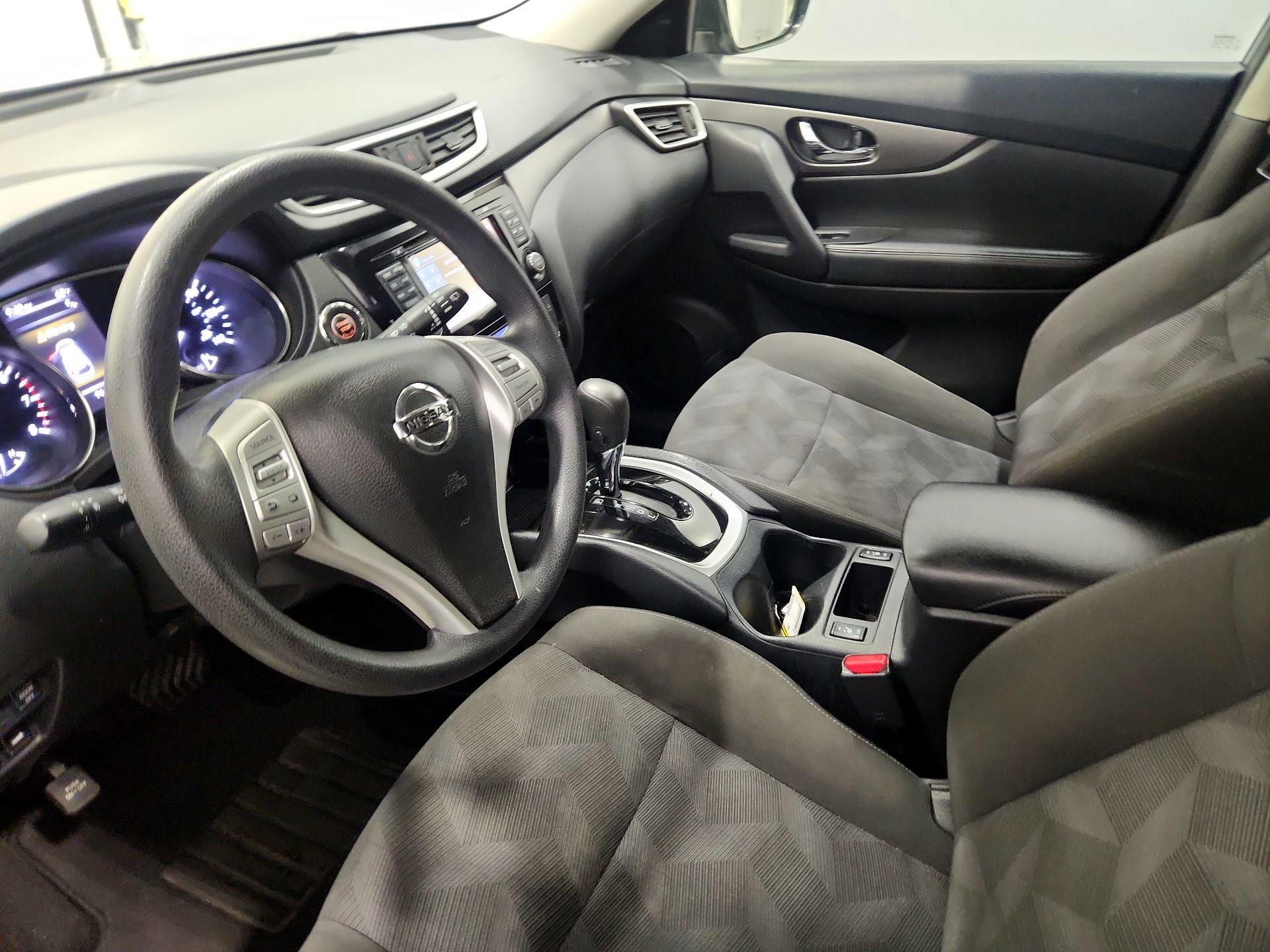 Thumbnail: 2016 Nissan Rogue - 11