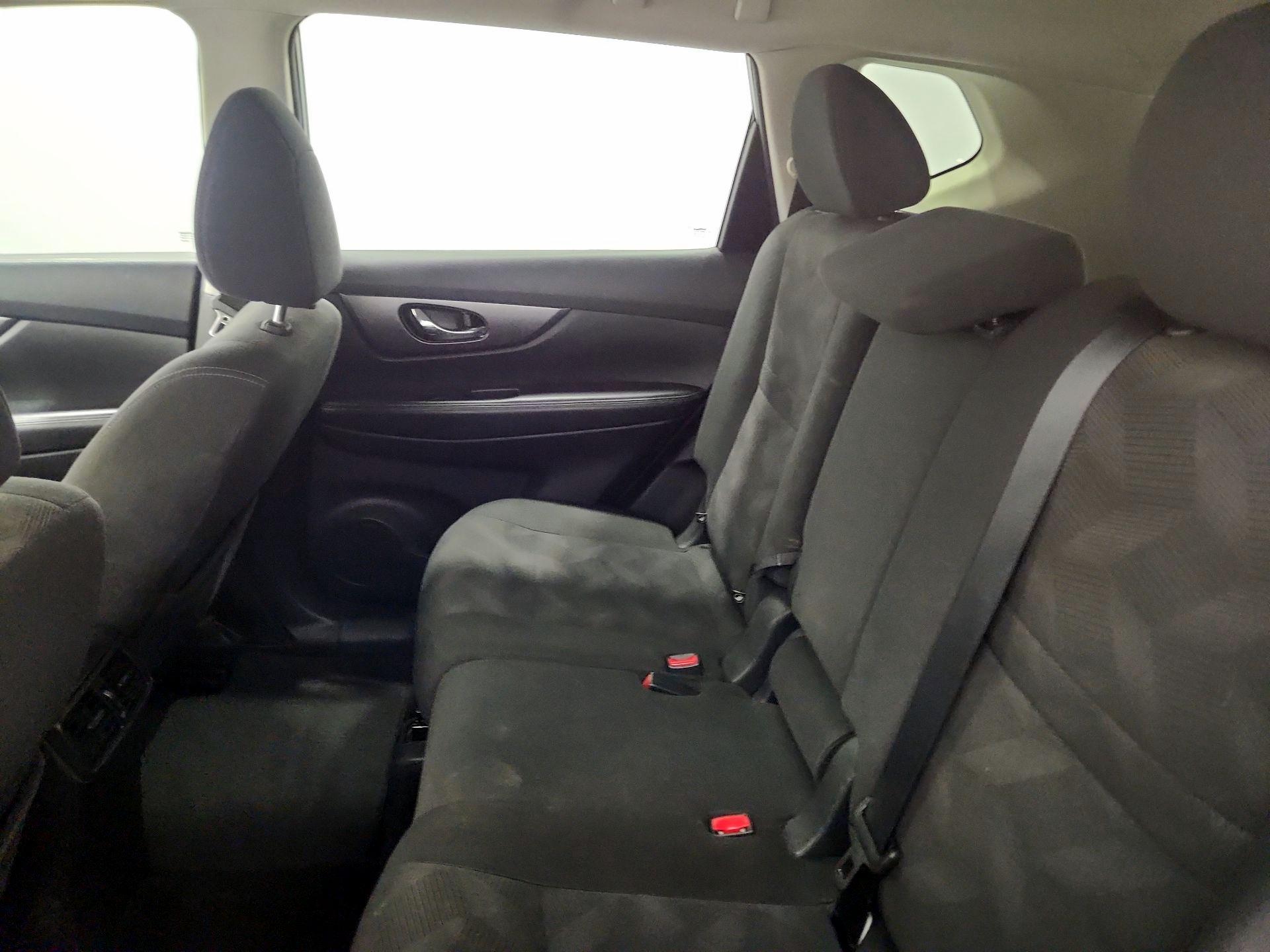 Thumbnail: 2016 Nissan Rogue - 19