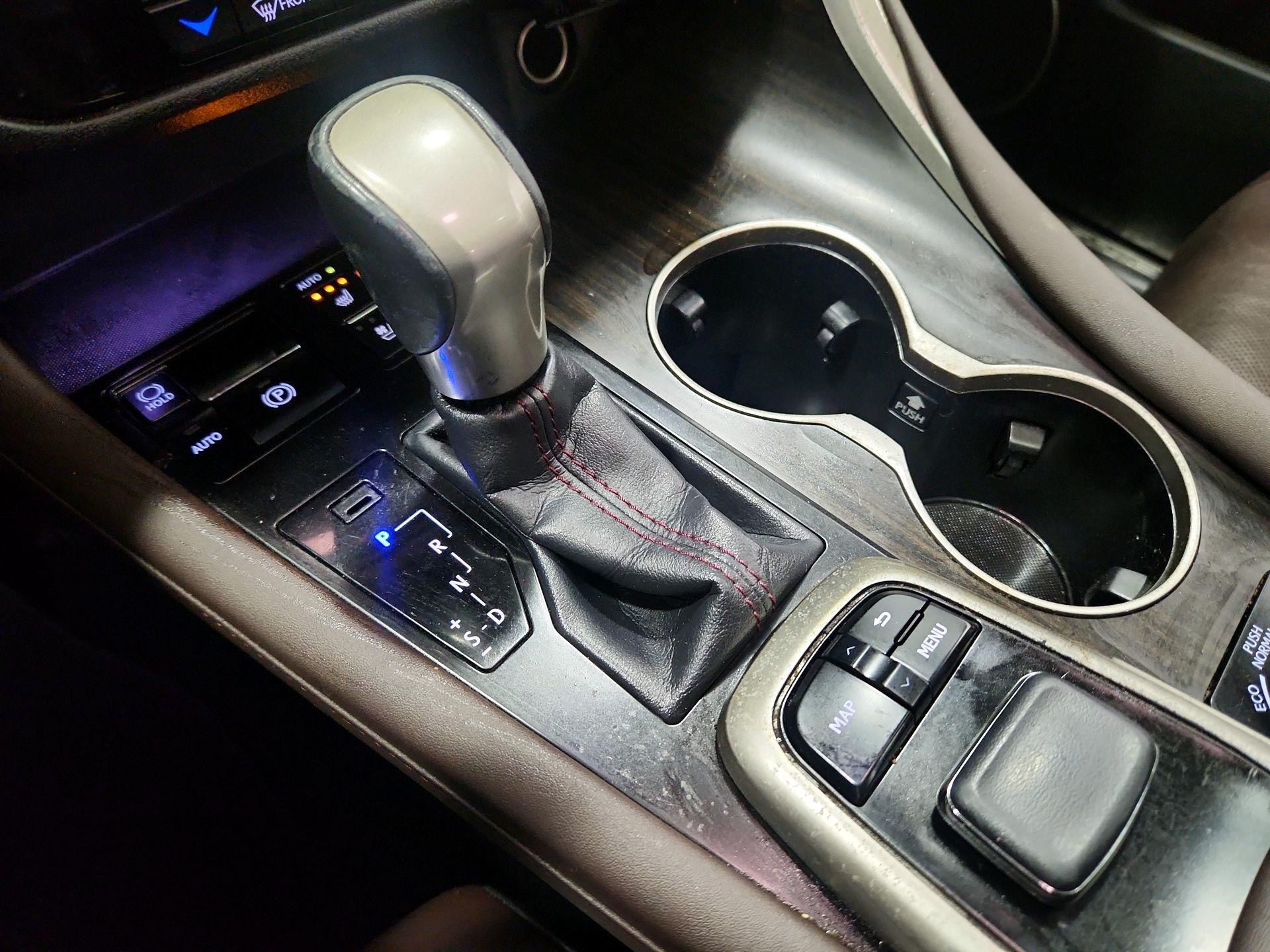 Thumbnail: 2017 Lexus RX - 18