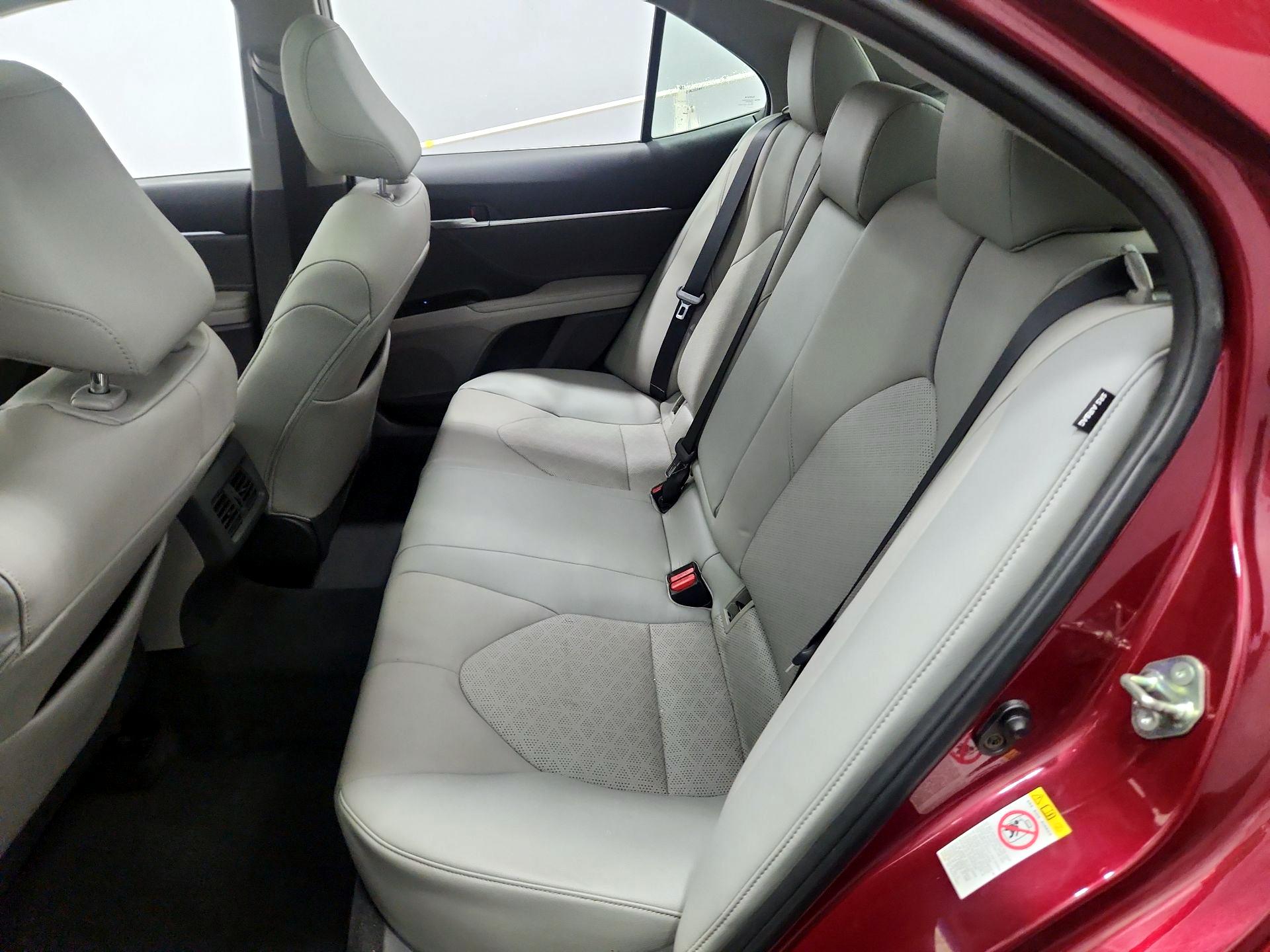 Thumbnail: 2018 Toyota Camry - 20