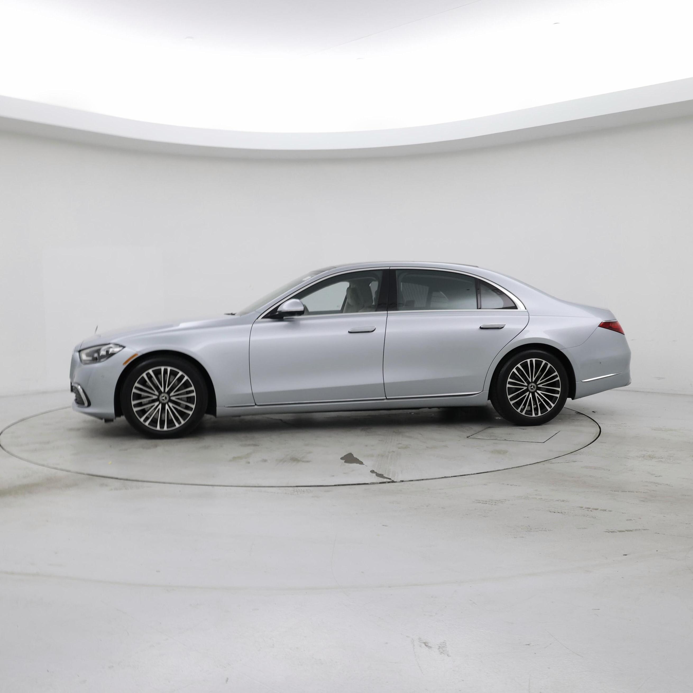 Thumbnail: 2021 Mercedes-Benz S-Class - 3