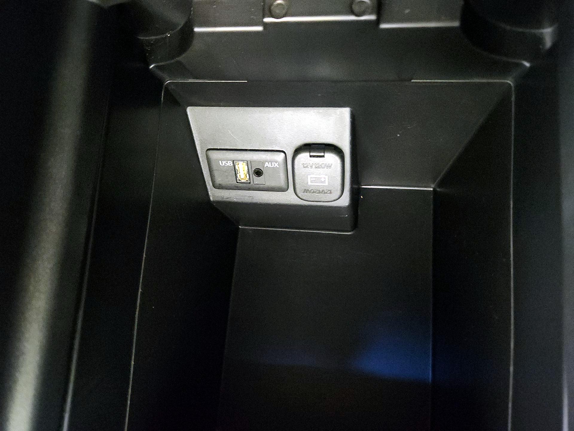 Thumbnail: 2015 Mazda CX-9 - 17