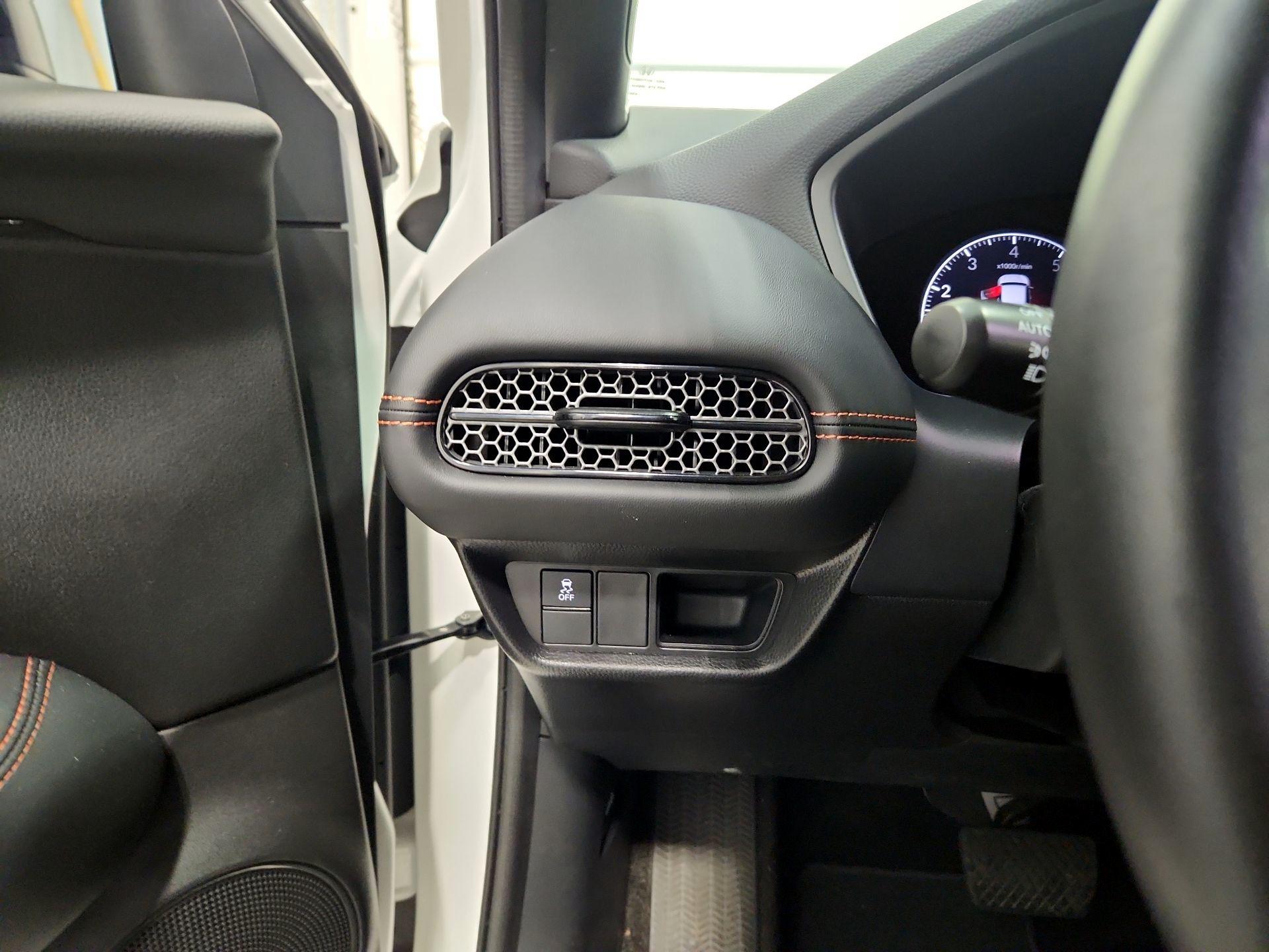 Thumbnail: 2025 Honda HR-V - 13