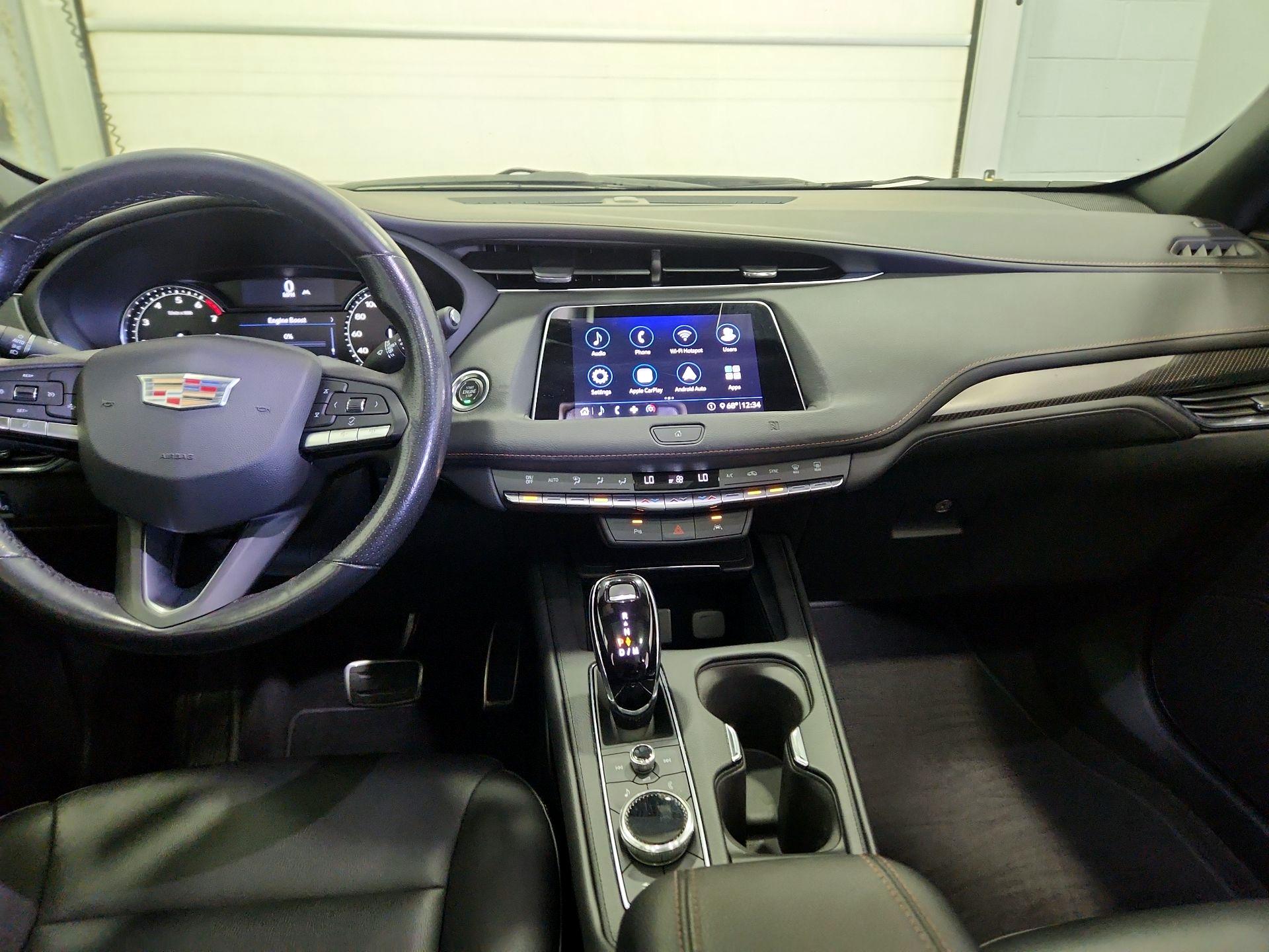 Thumbnail: 2020 Cadillac XT4 - 9