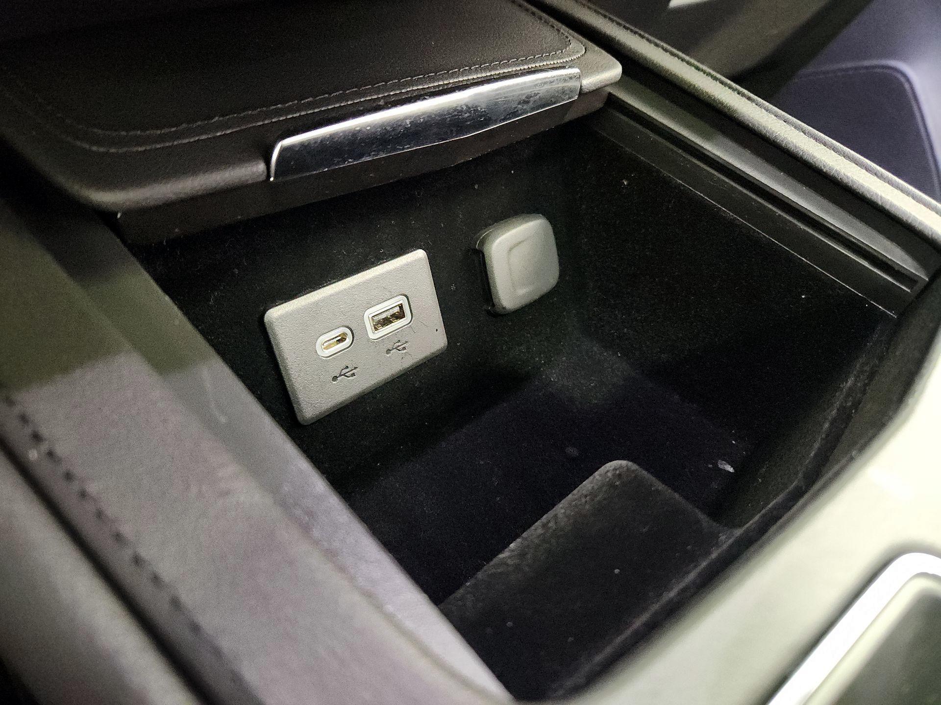 Thumbnail: 2020 Cadillac XT4 - 18