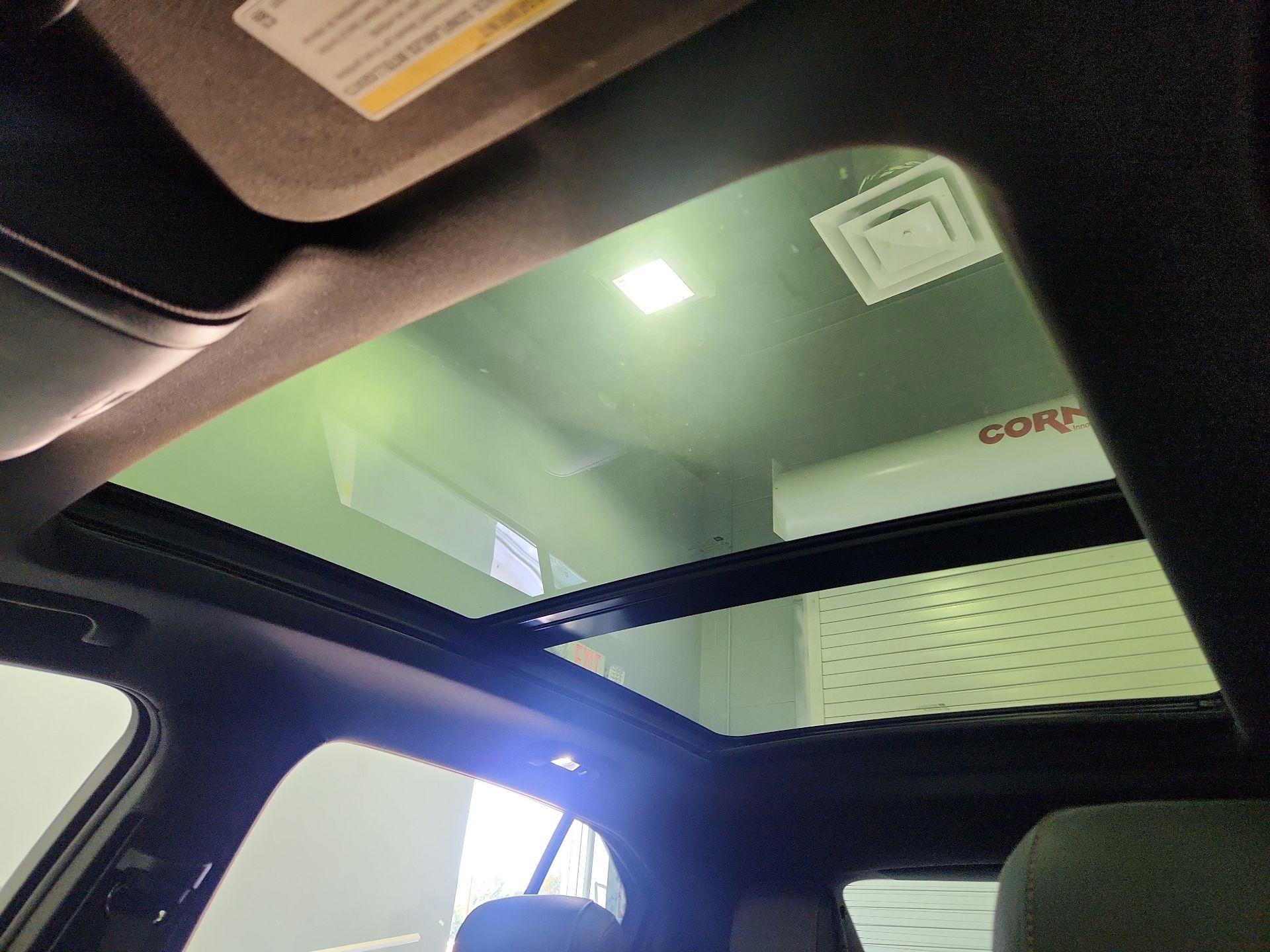 Thumbnail: 2020 Cadillac XT4 - 19