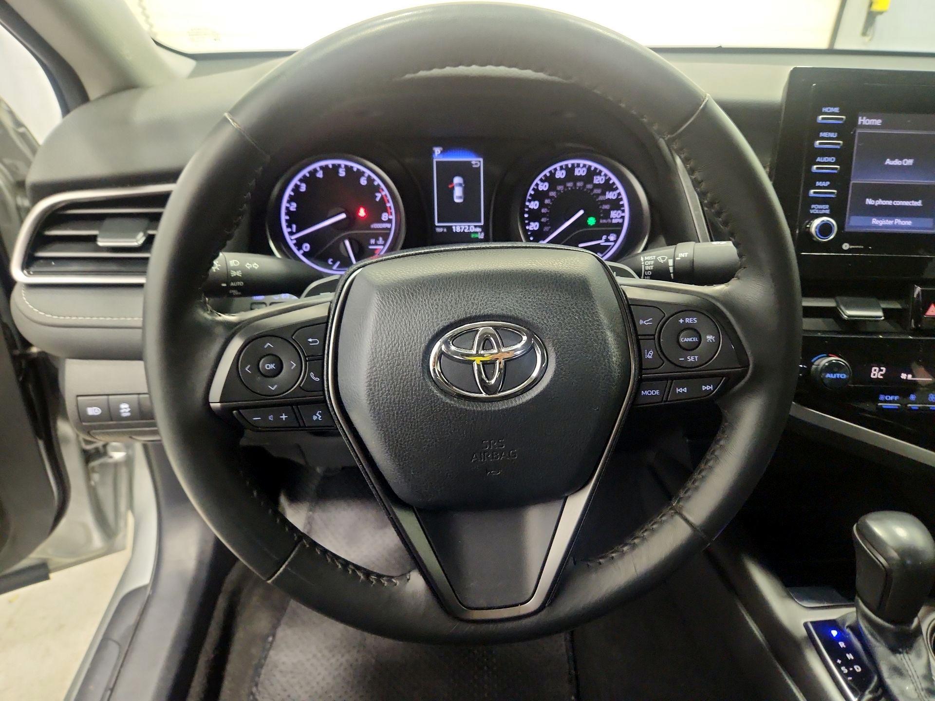 Thumbnail: 2022 Toyota Camry - 10