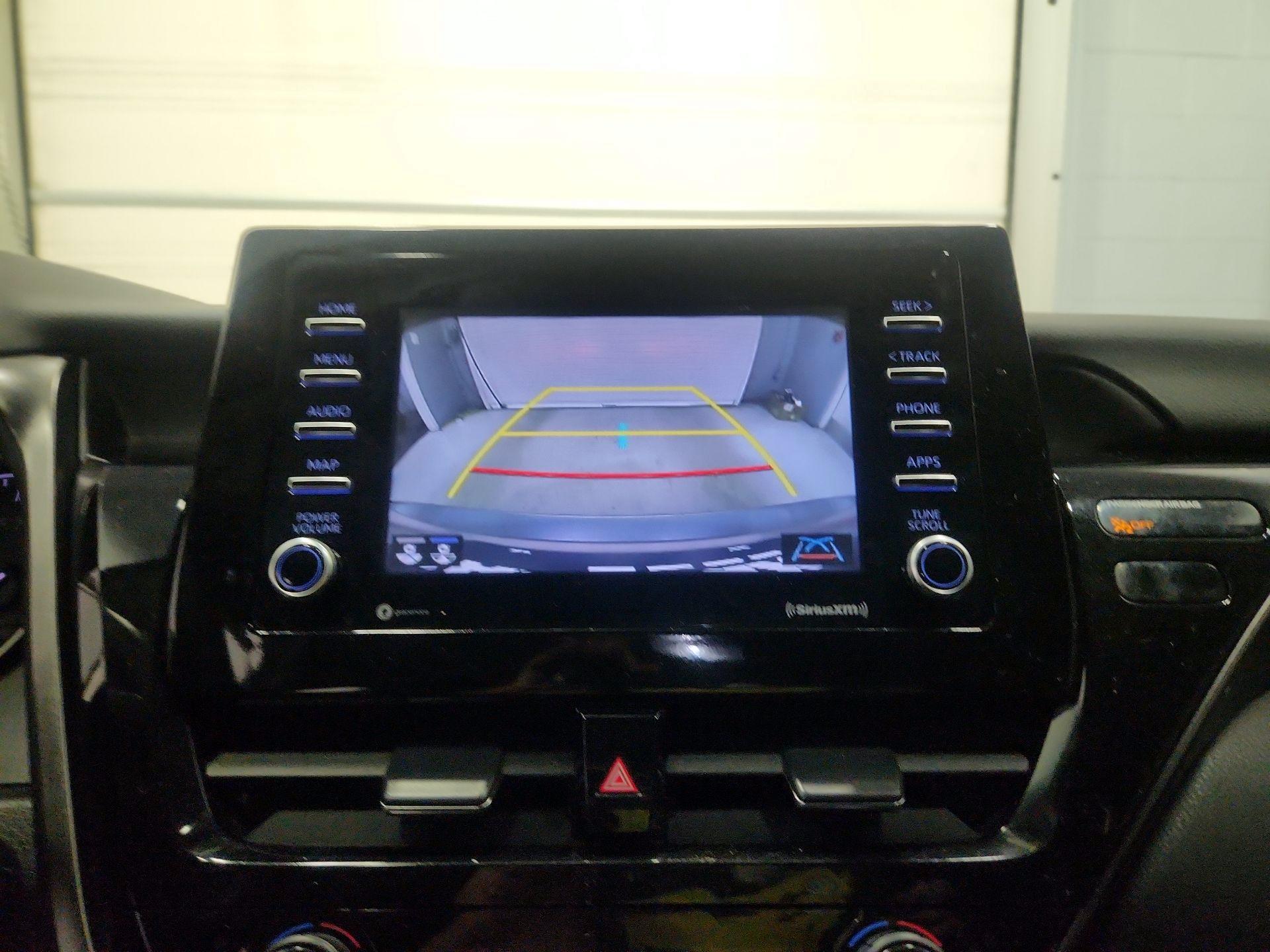 Thumbnail: 2022 Toyota Camry - 14