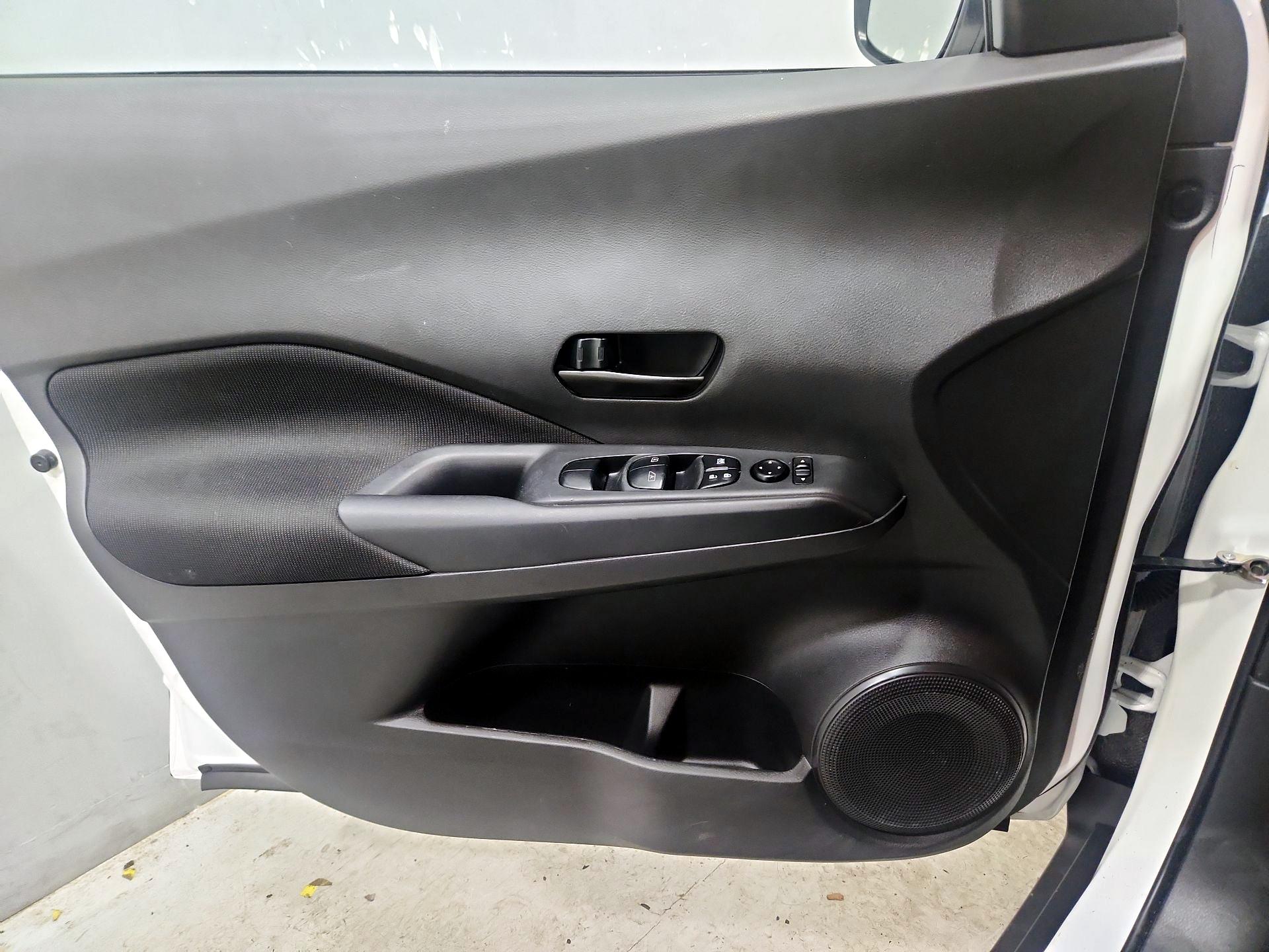 Thumbnail: 2024 Nissan Kicks - 12