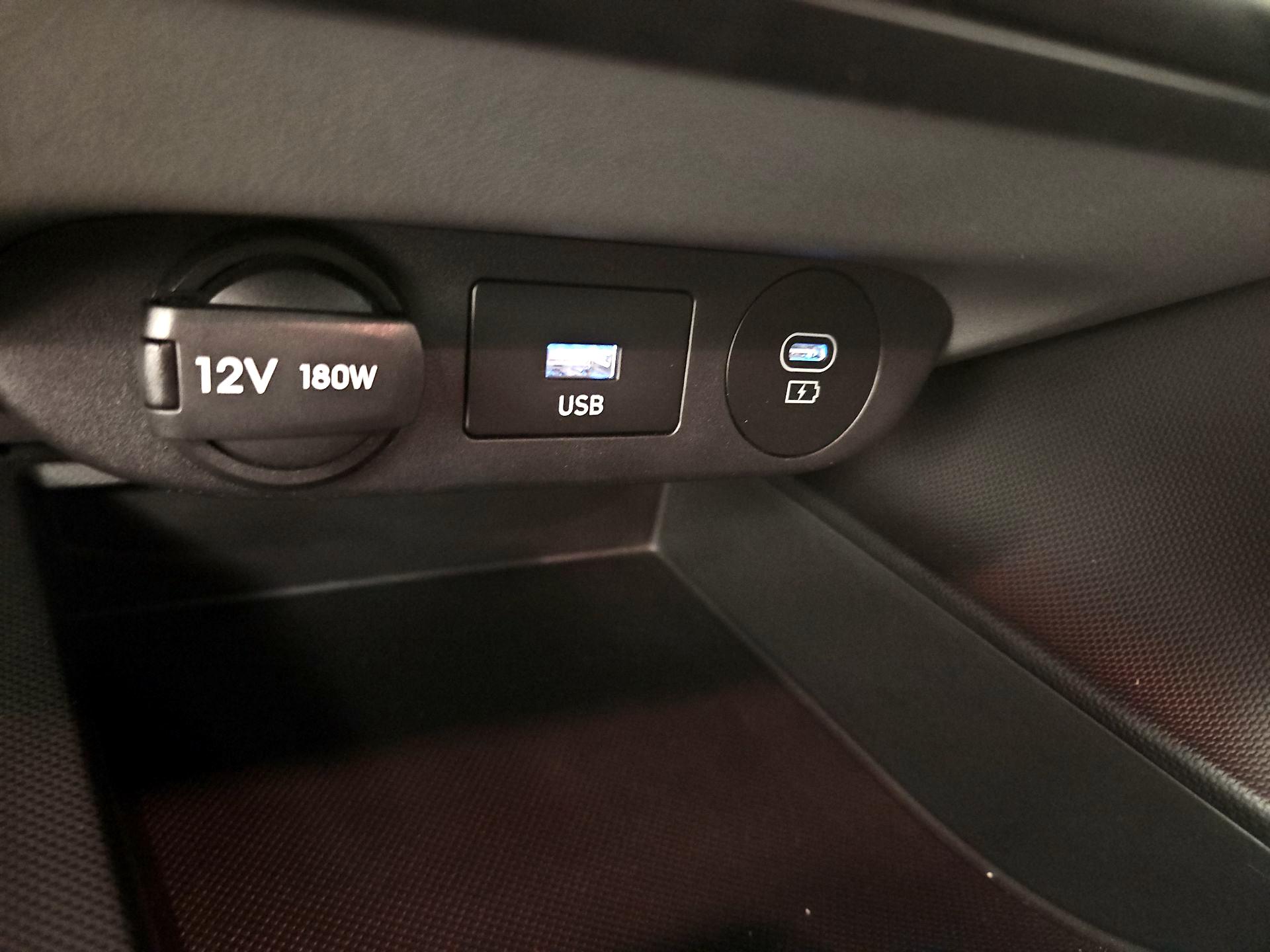 Thumbnail: 2024 Hyundai Elantra - 19