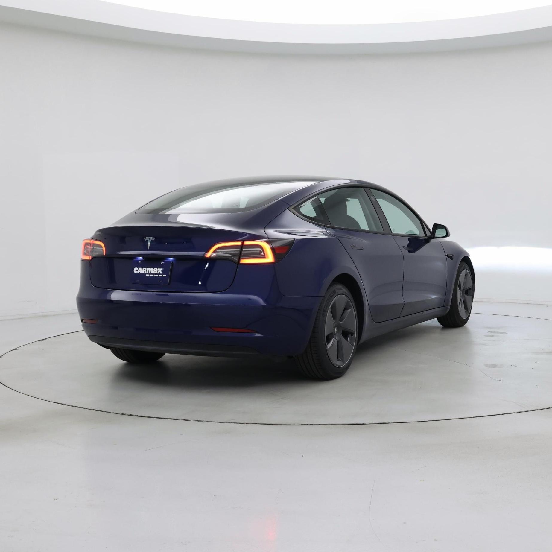 Thumbnail: 2023 Tesla Model 3 - 8