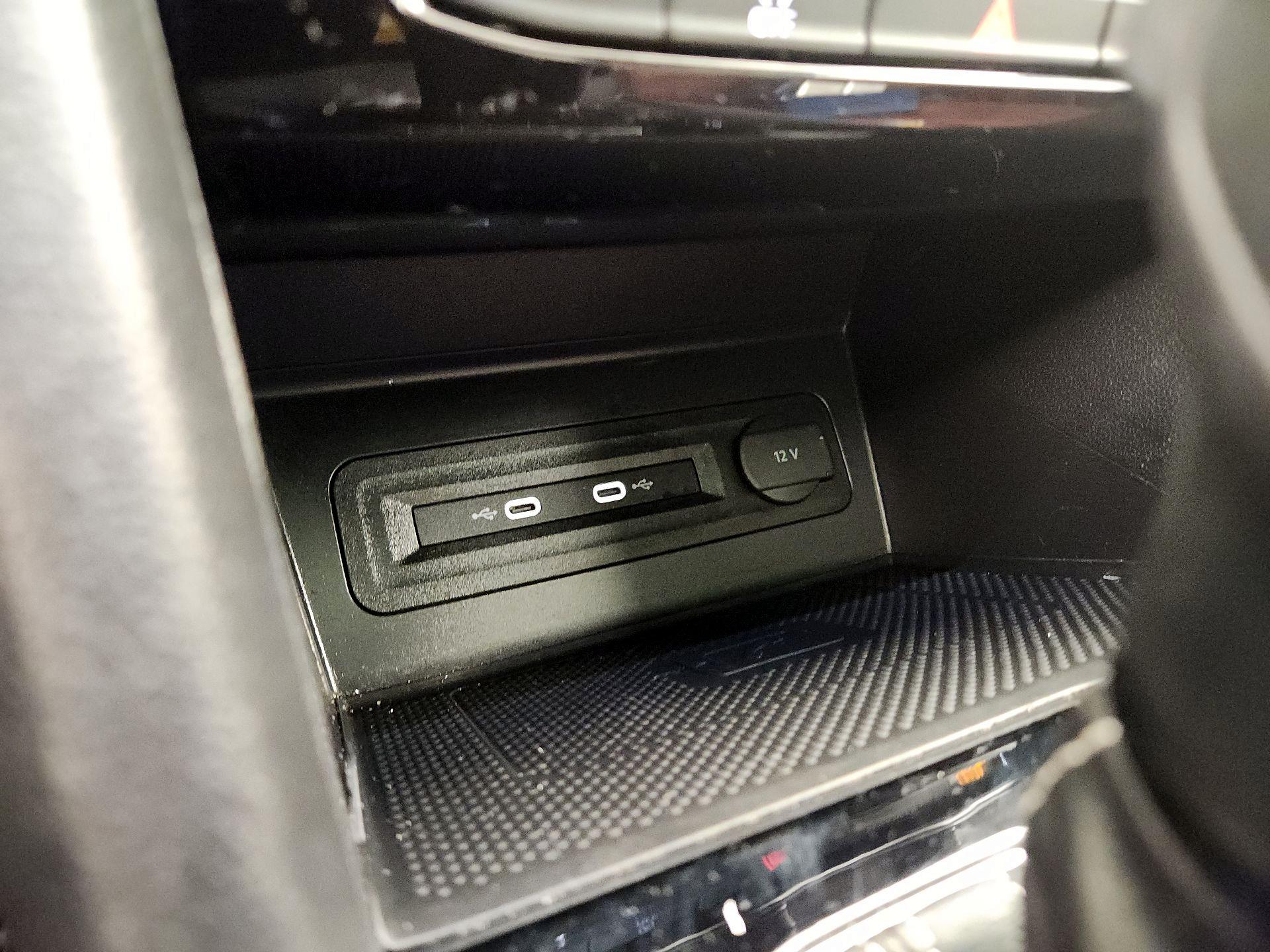 Thumbnail: 2022 Volkswagen Atlas - 19