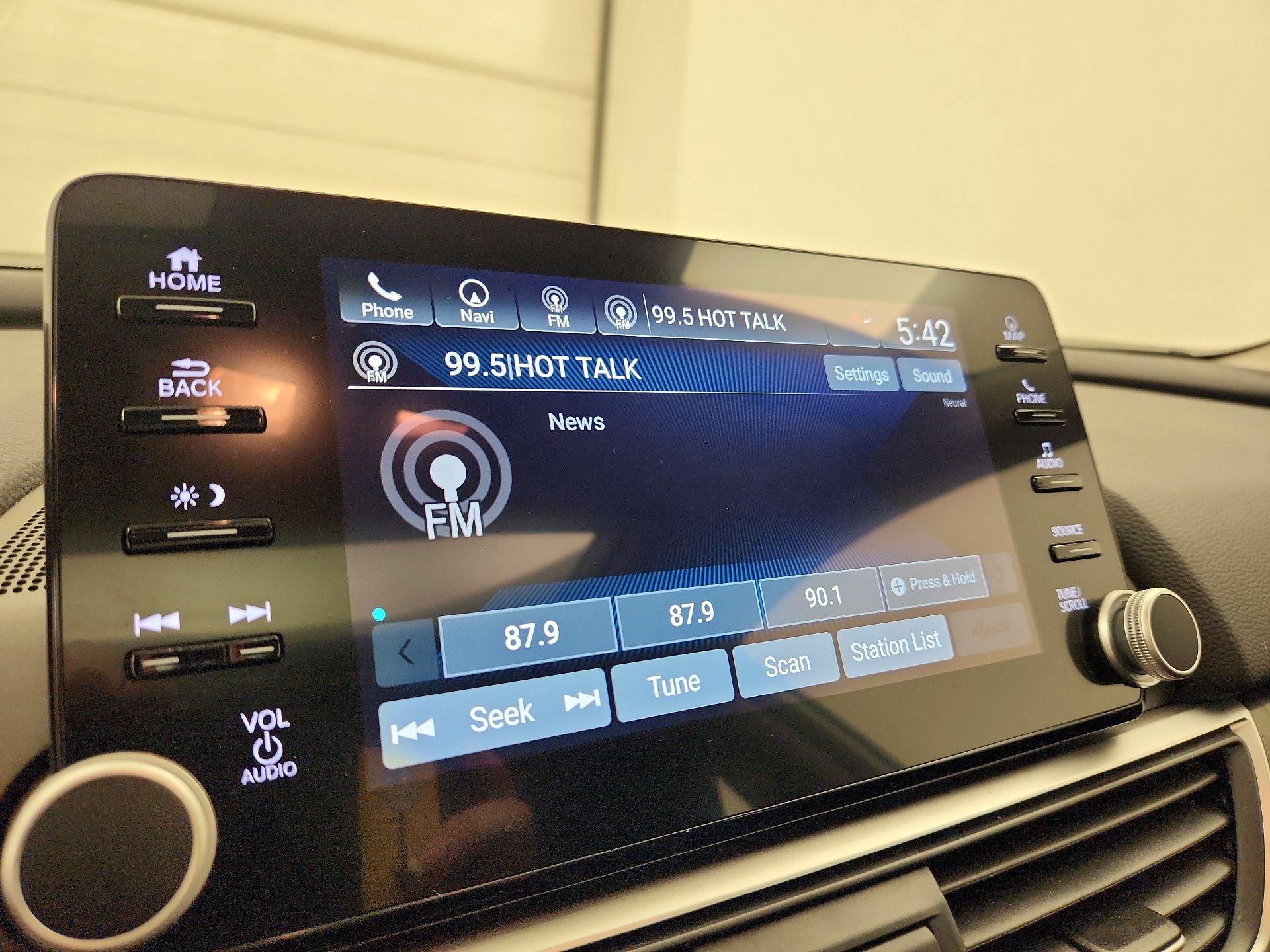 Thumbnail: 2022 Honda Accord - 16