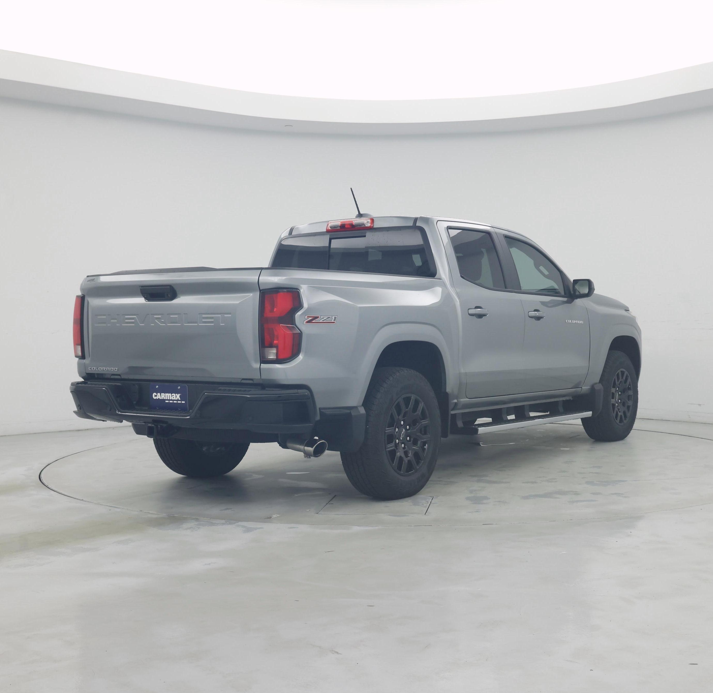 Thumbnail: 2024 Chevrolet Colorado - 8