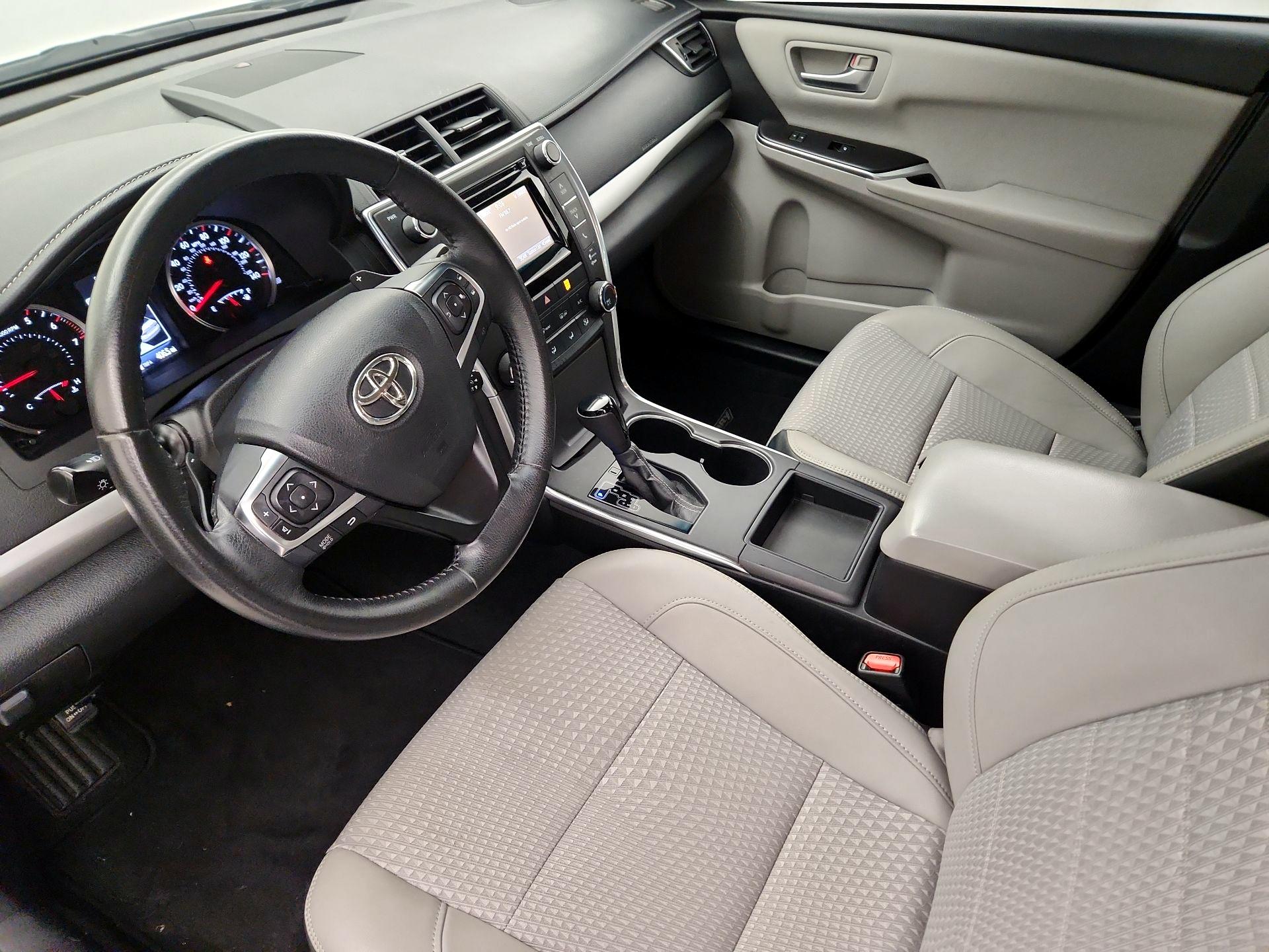 Thumbnail: 2015 Toyota Camry - 11