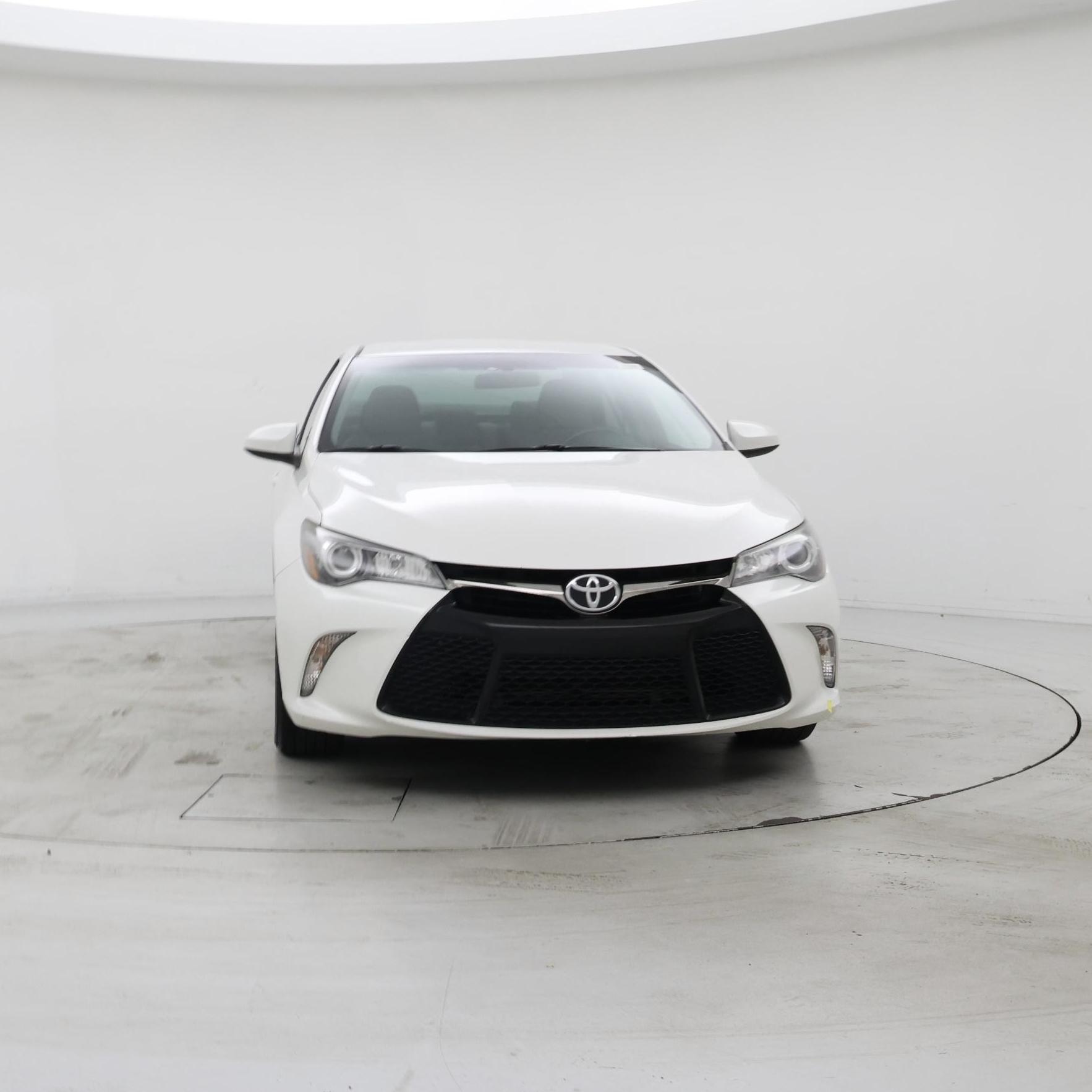 Thumbnail: 2015 Toyota Camry - 5