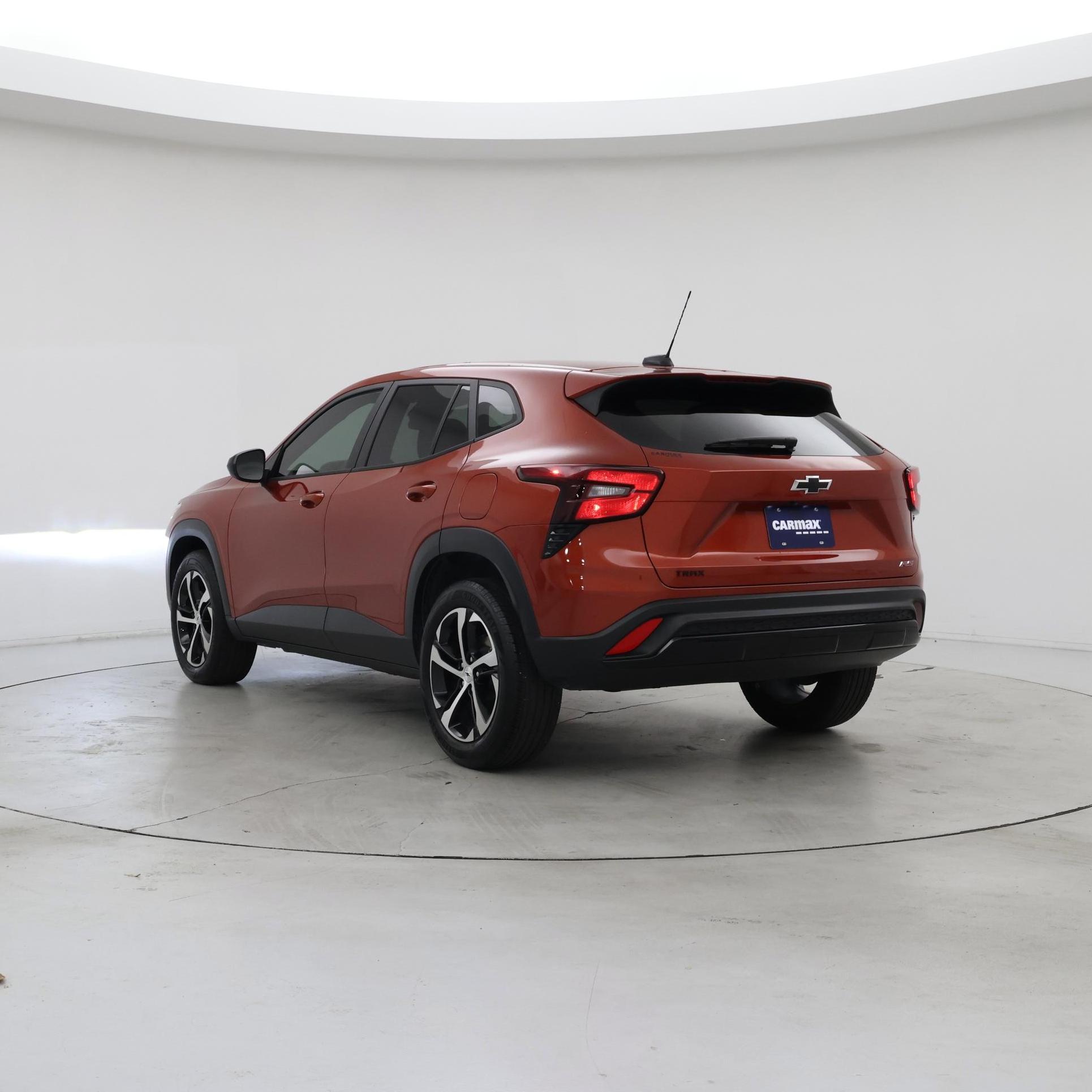 Thumbnail: 2024 Chevrolet Trax - 2