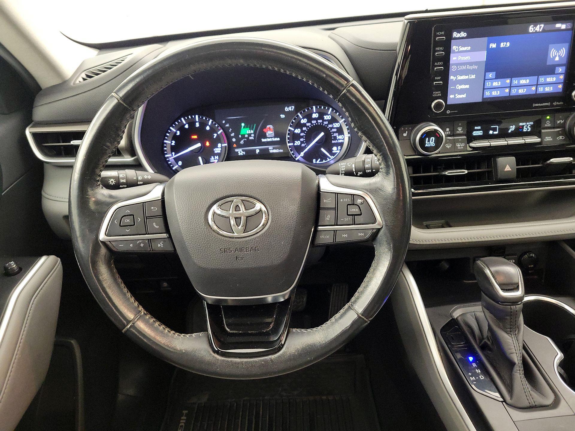 Thumbnail: 2020 Toyota Highlander - 10