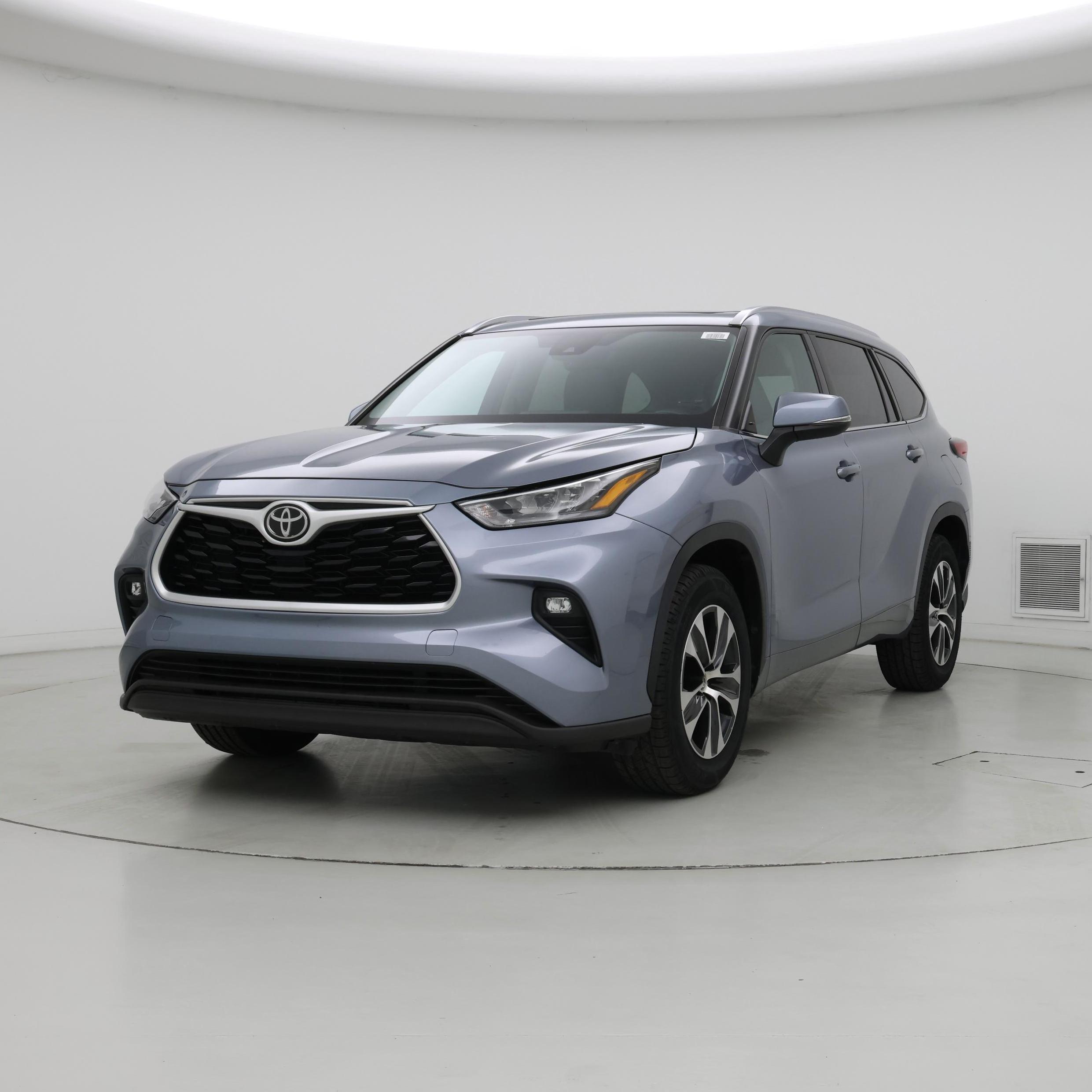 Thumbnail: 2020 Toyota Highlander - 4